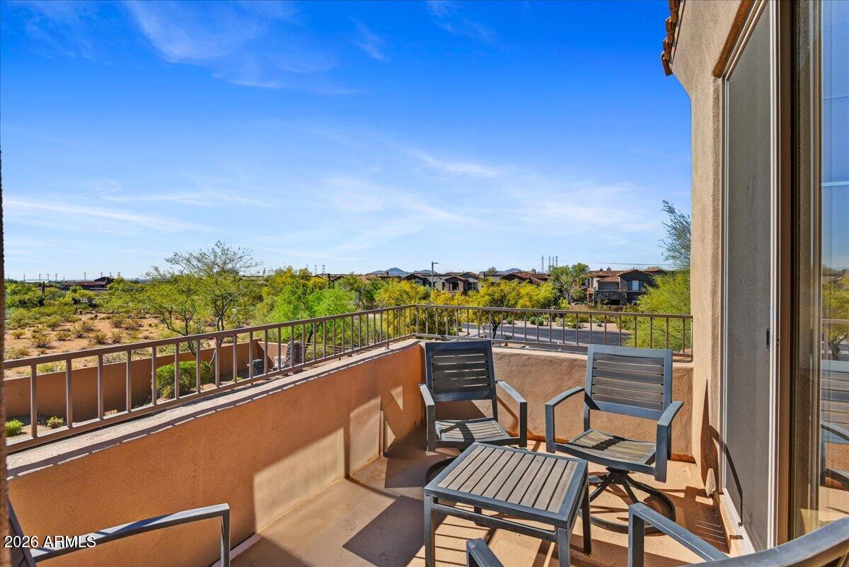 19475 N GRAYHAWK Drive 2004