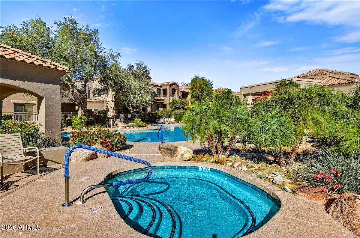 19475 N GRAYHAWK Drive 2004