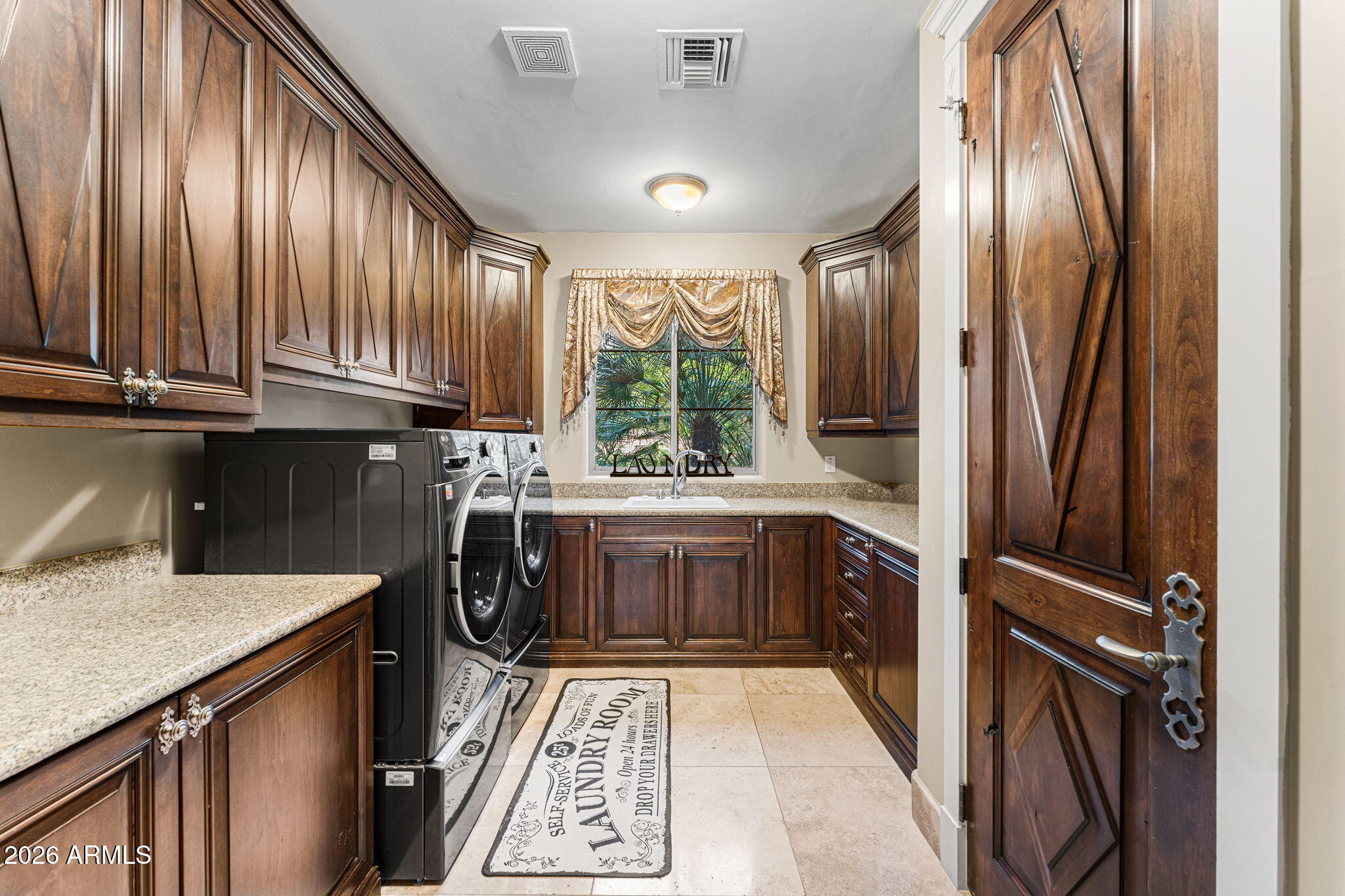 11571 E COCHISE Drive