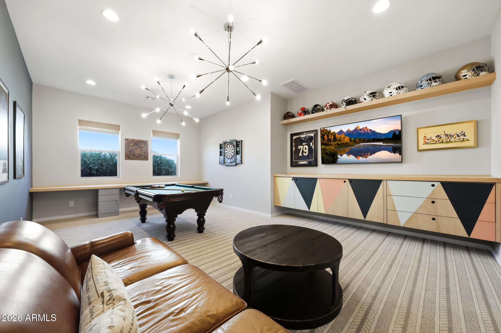 2228 E FALLEN LEAF Lane
