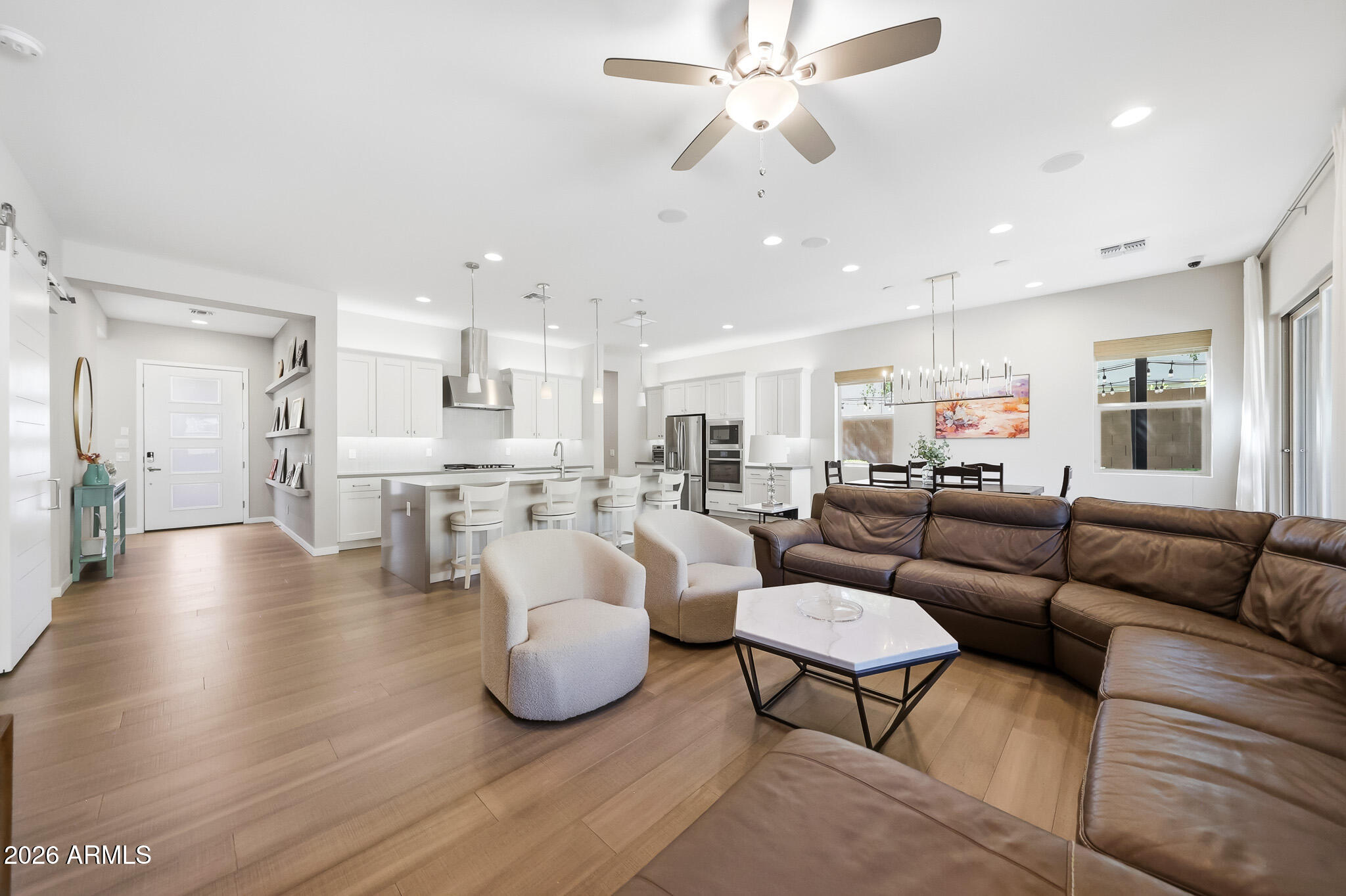 2228 E FALLEN LEAF Lane