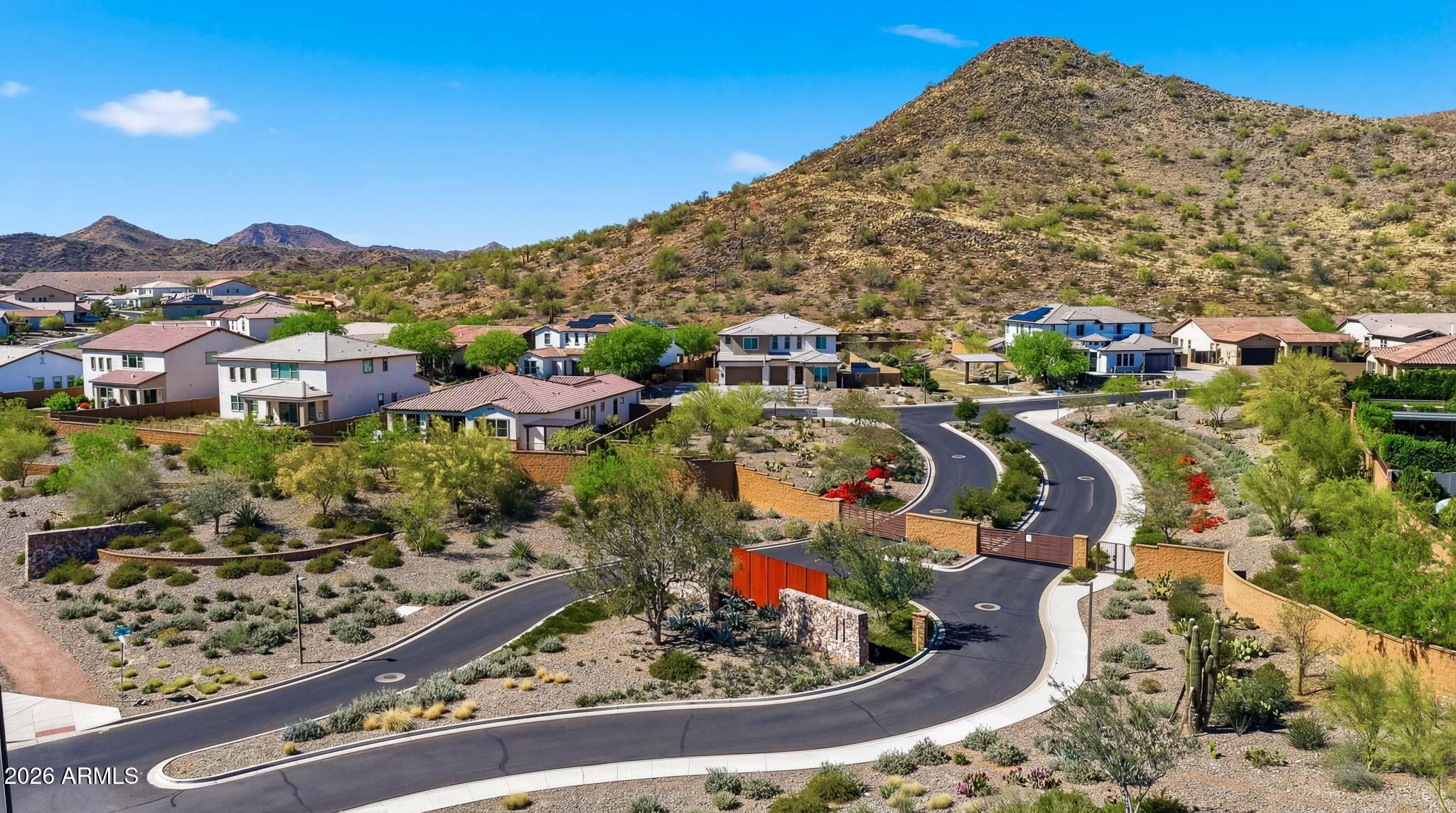 2228 E FALLEN LEAF Lane