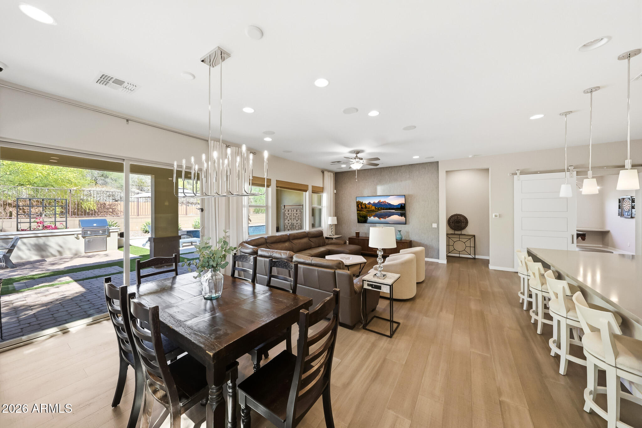 2228 E FALLEN LEAF Lane