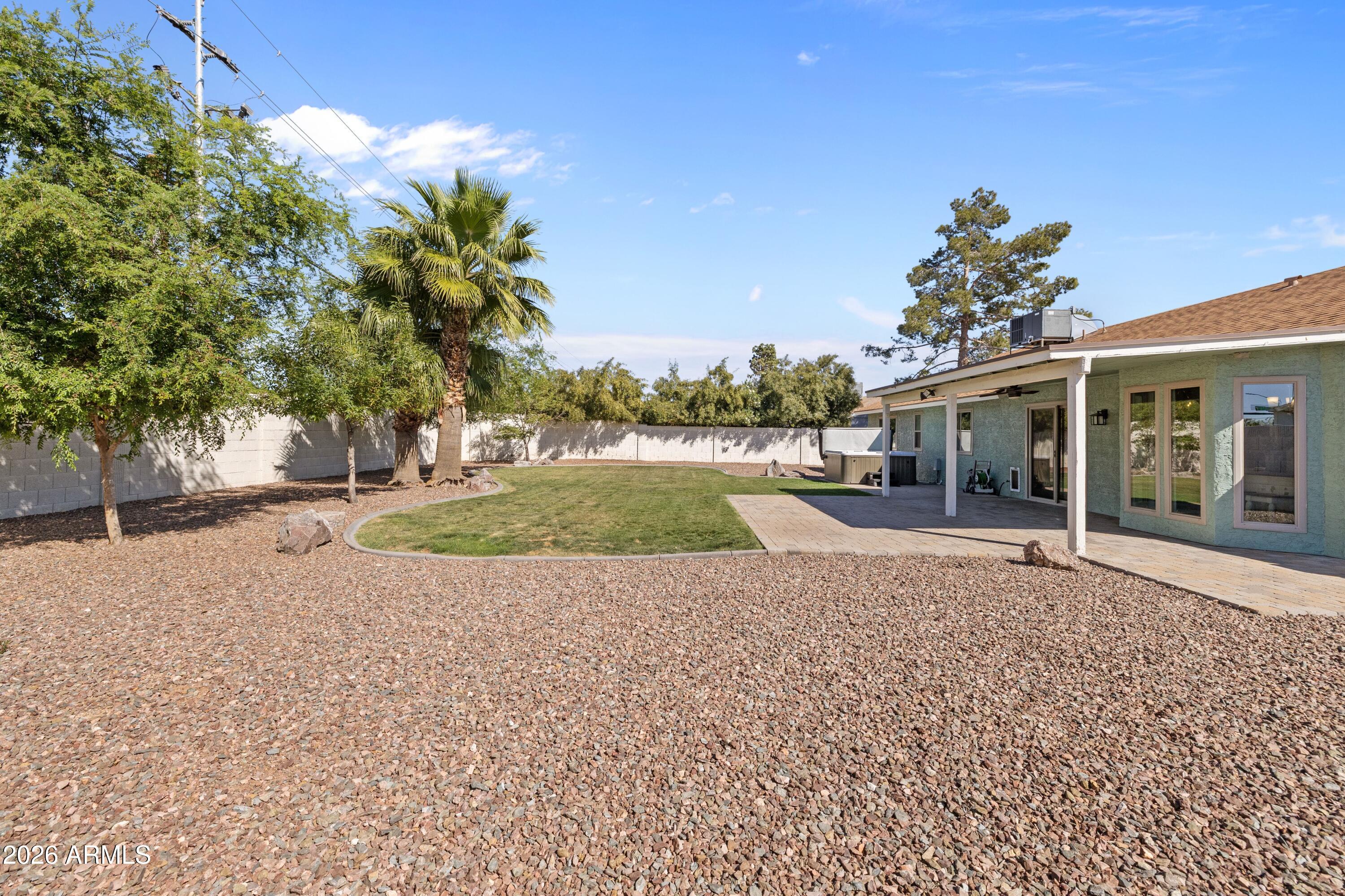 6422 E JUNIPER Avenue