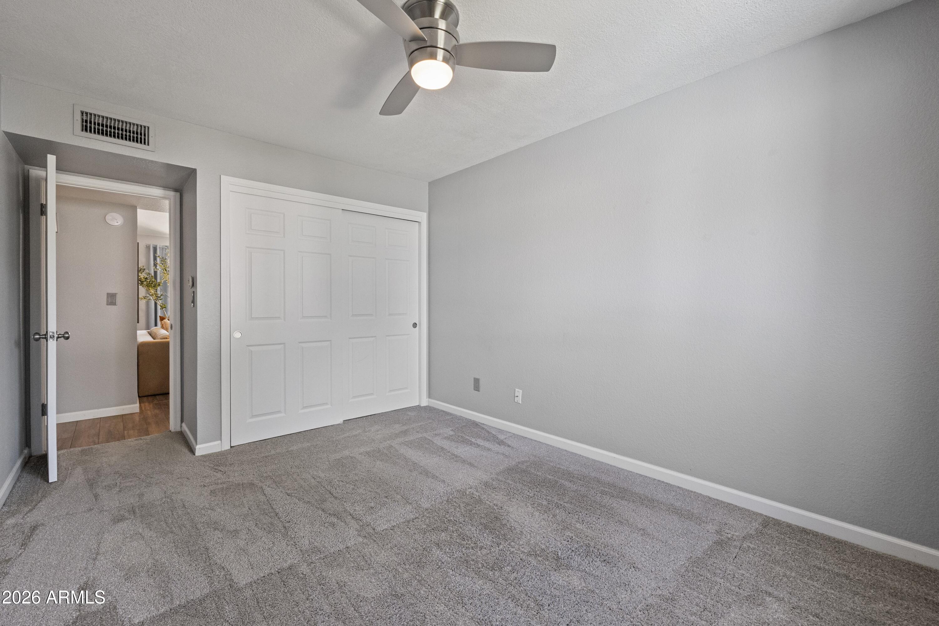 6422 E JUNIPER Avenue