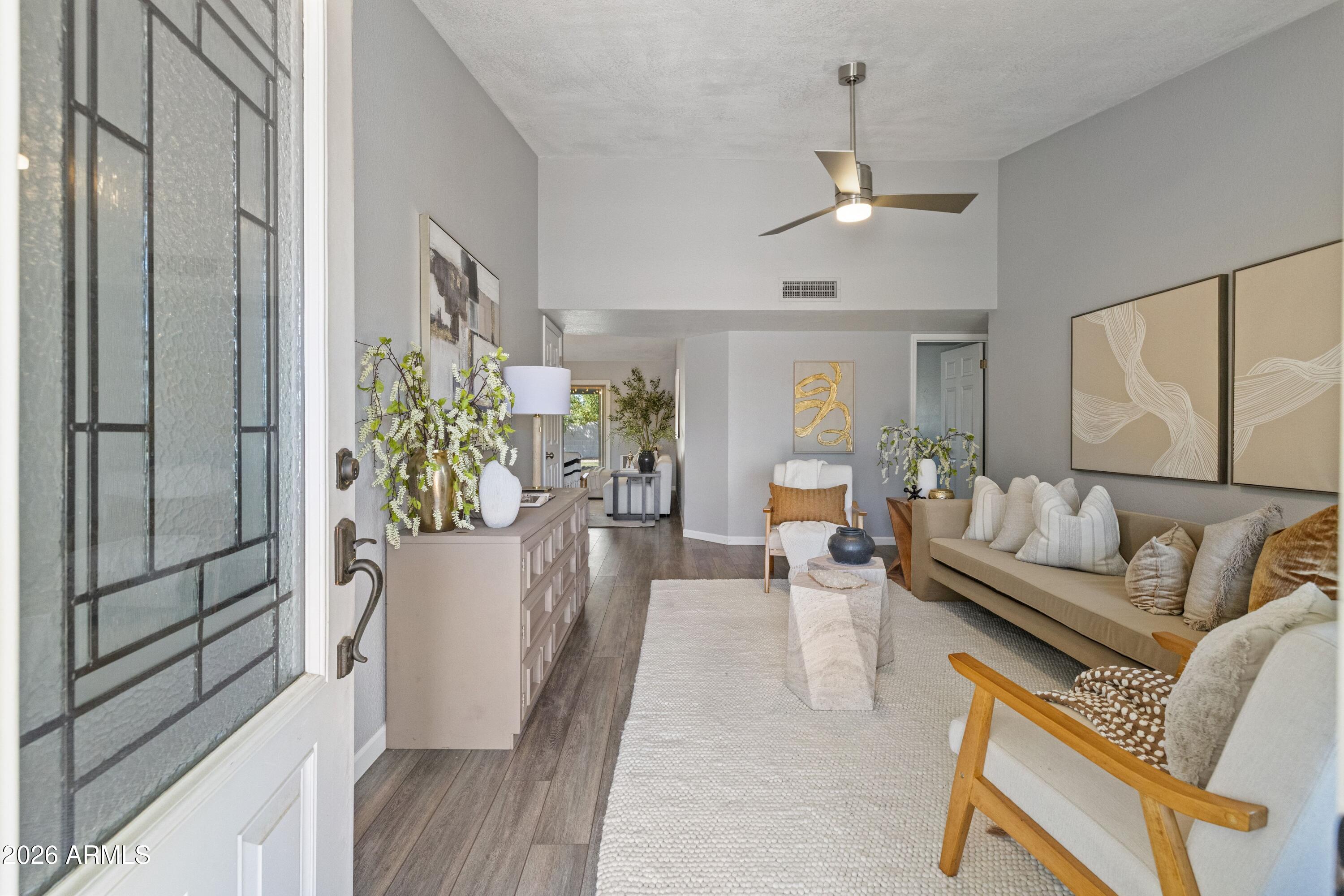 6422 E JUNIPER Avenue