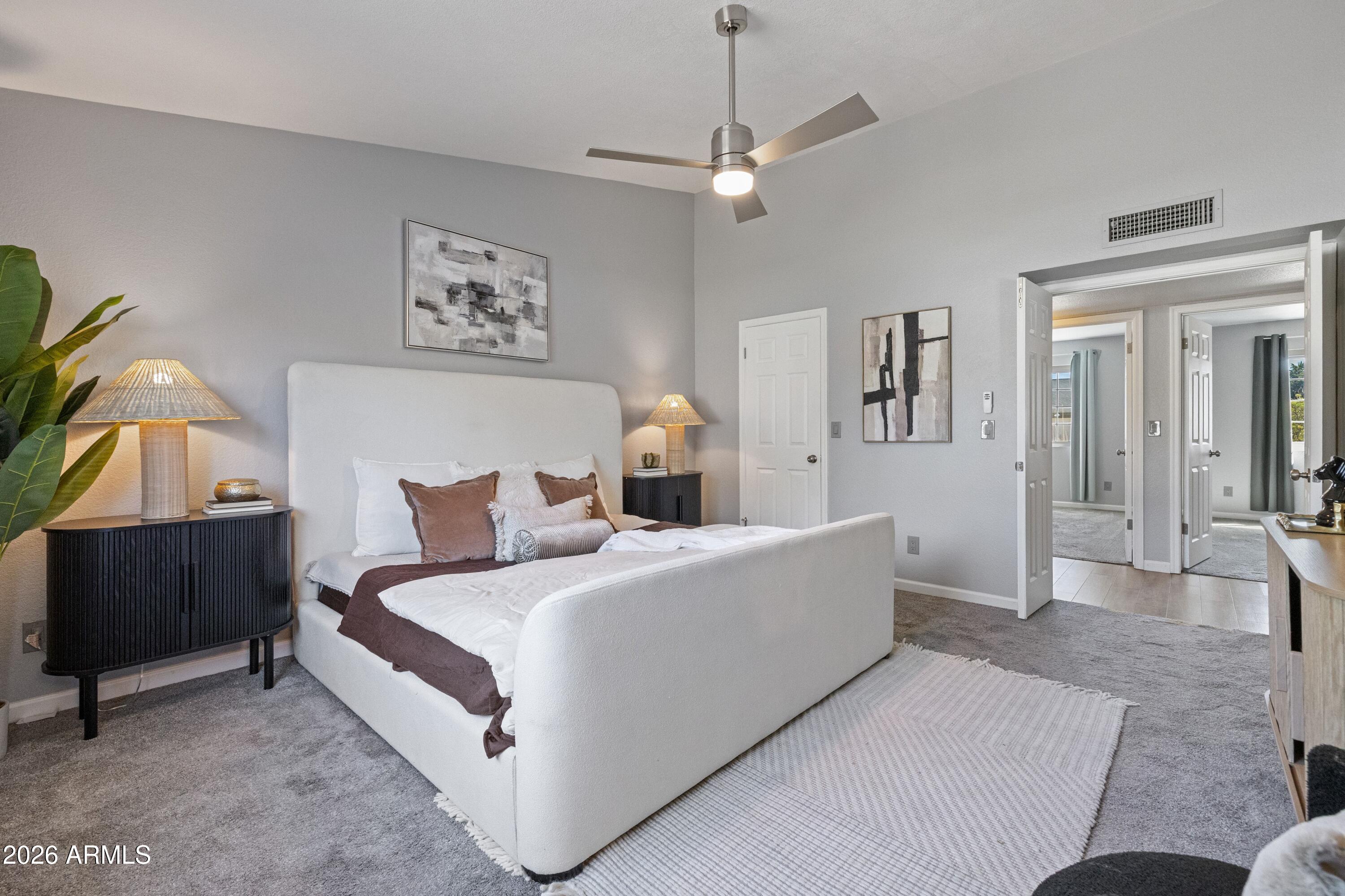 6422 E JUNIPER Avenue