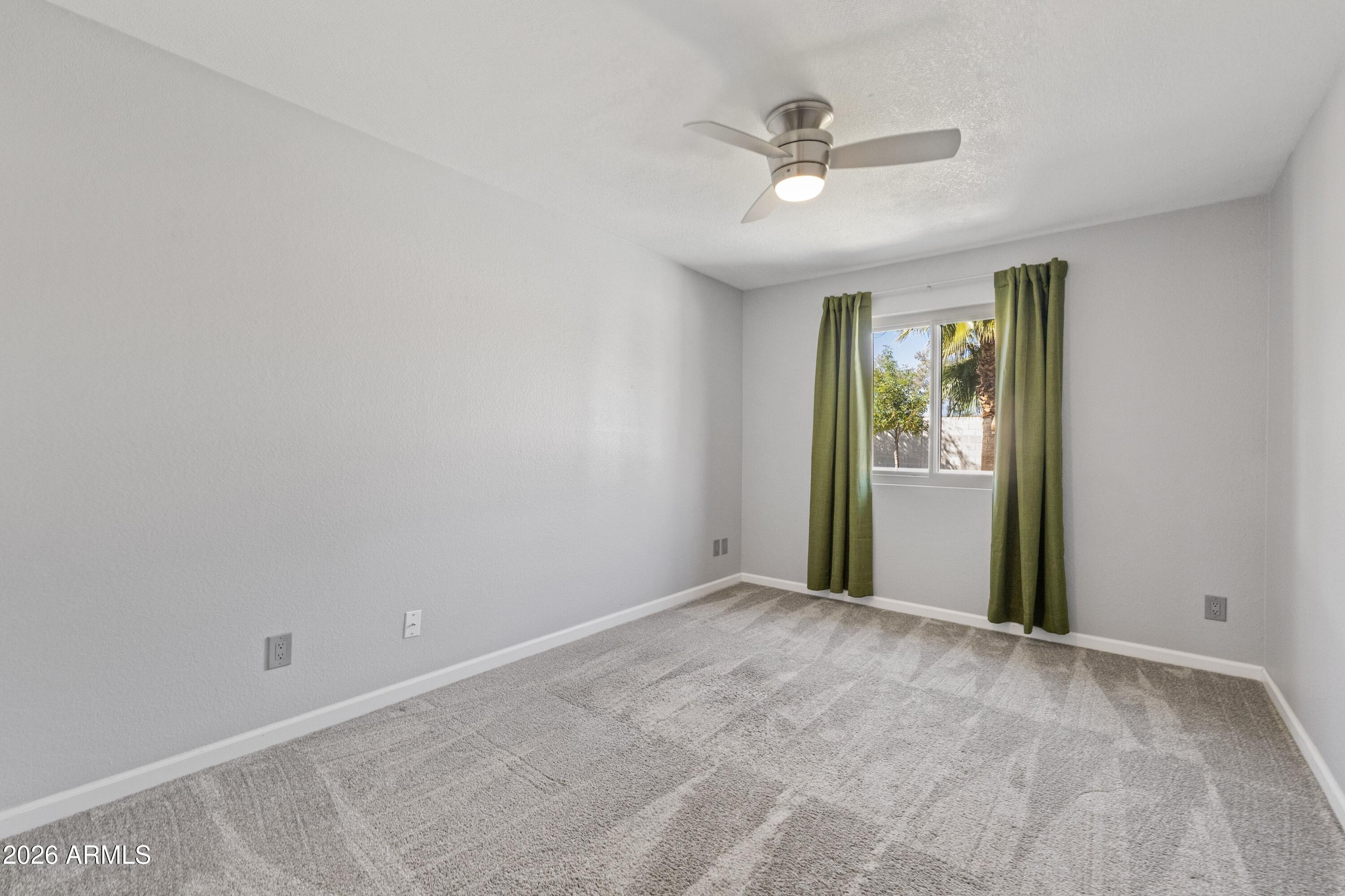 6422 E JUNIPER Avenue