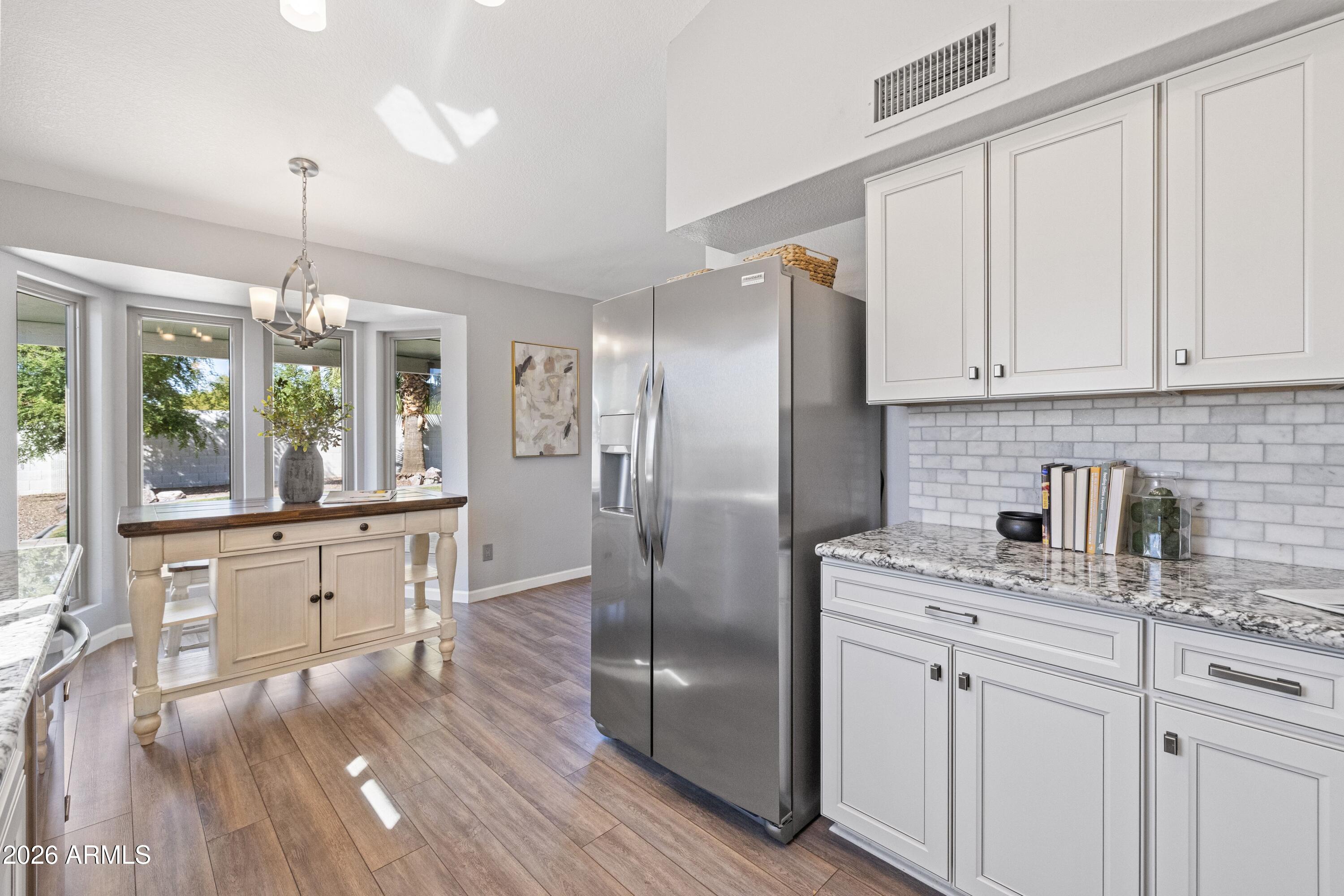 6422 E JUNIPER Avenue