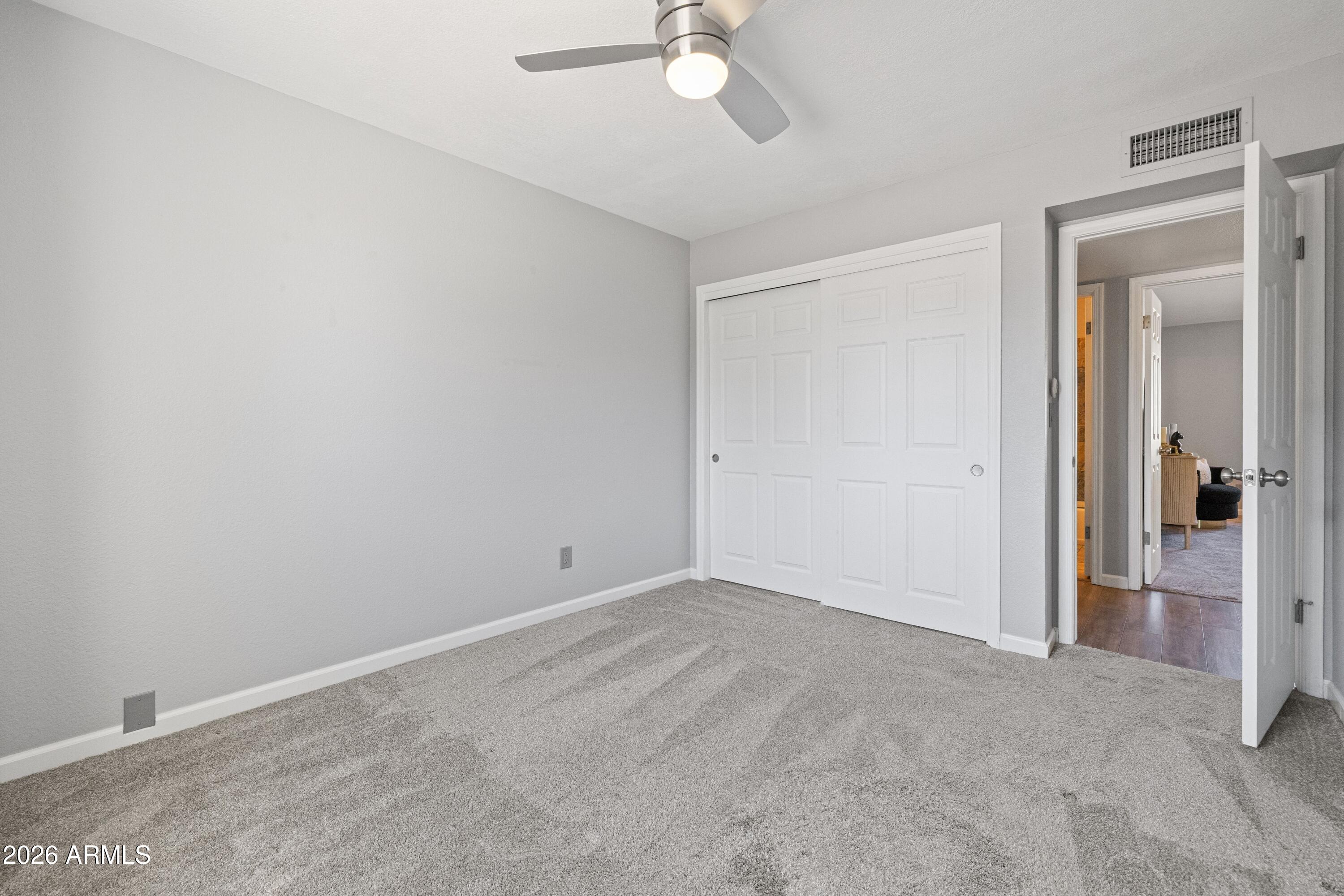 6422 E JUNIPER Avenue