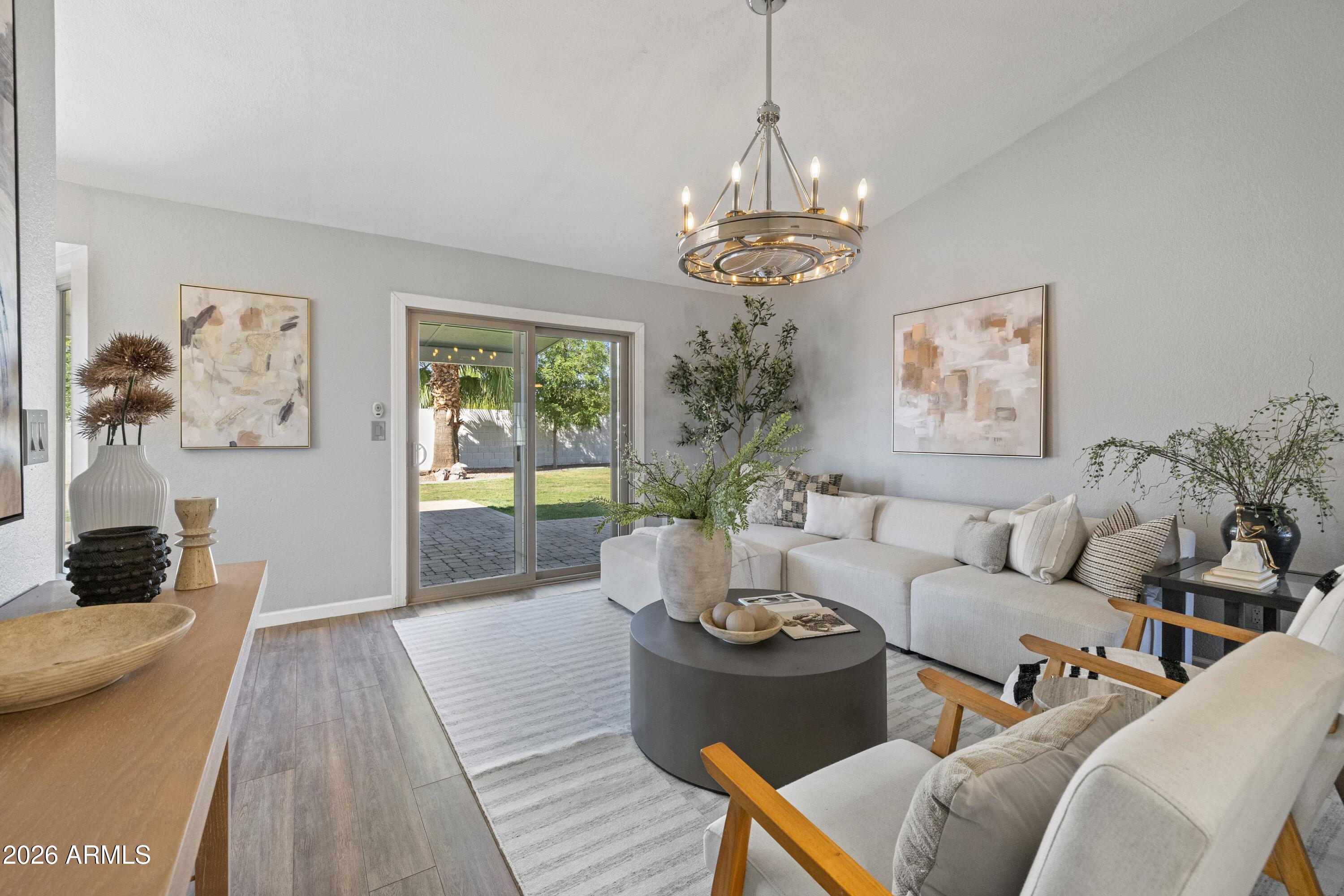 6422 E JUNIPER Avenue