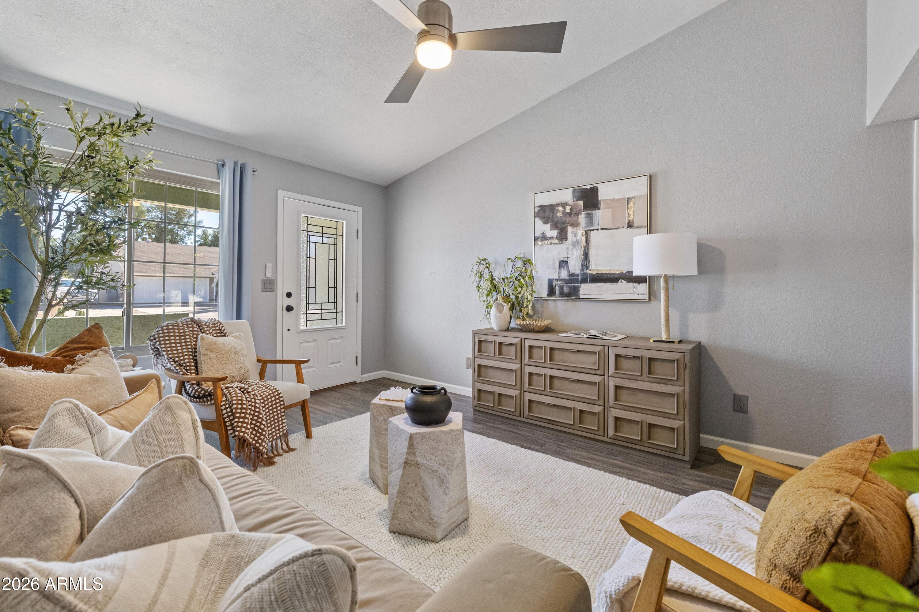 6422 E JUNIPER Avenue