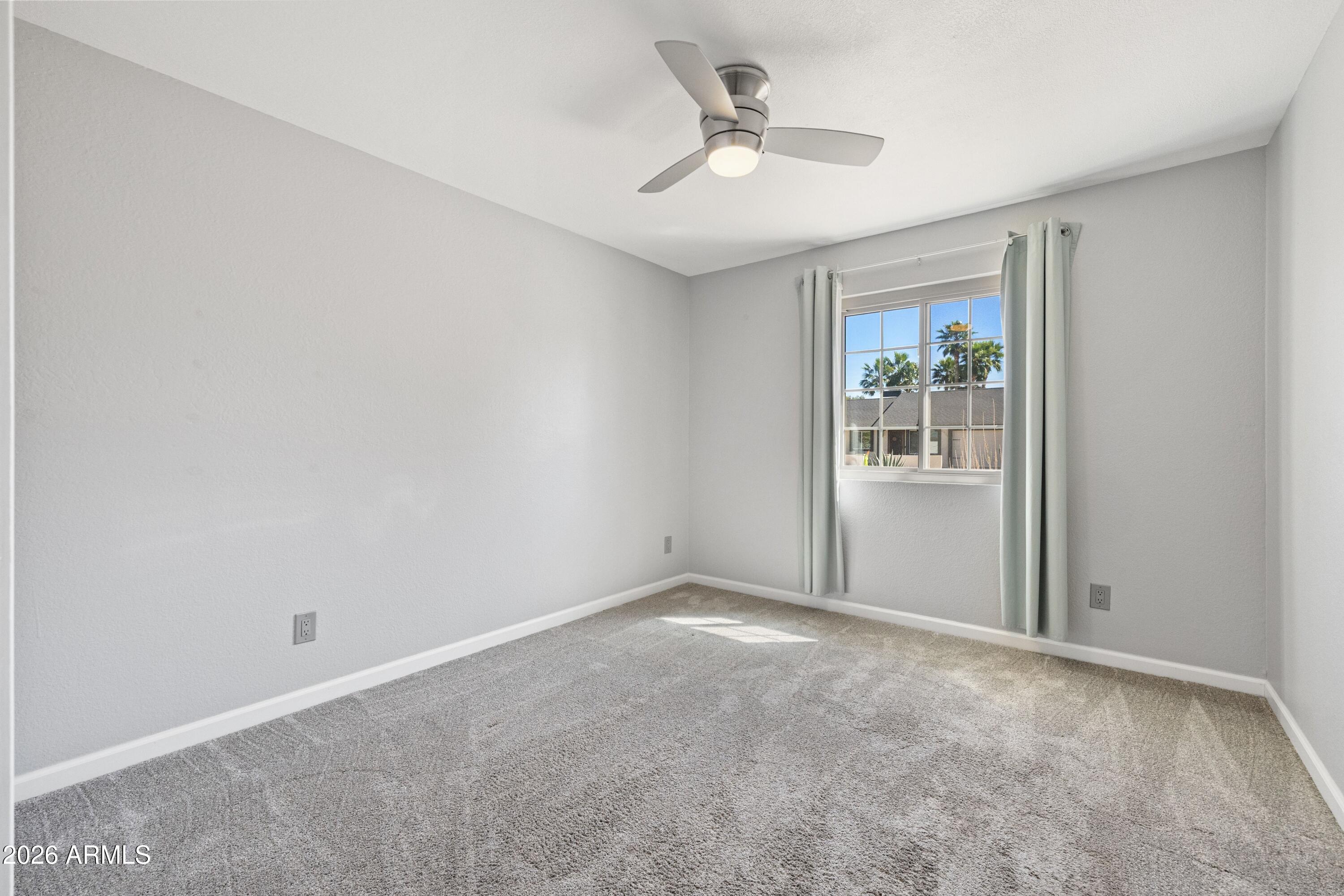 6422 E JUNIPER Avenue