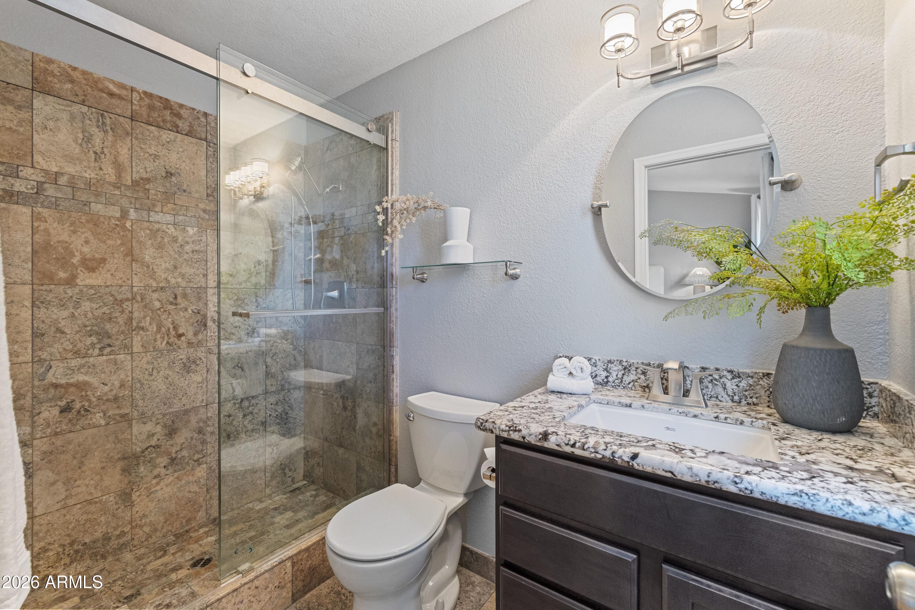 6422 E JUNIPER Avenue