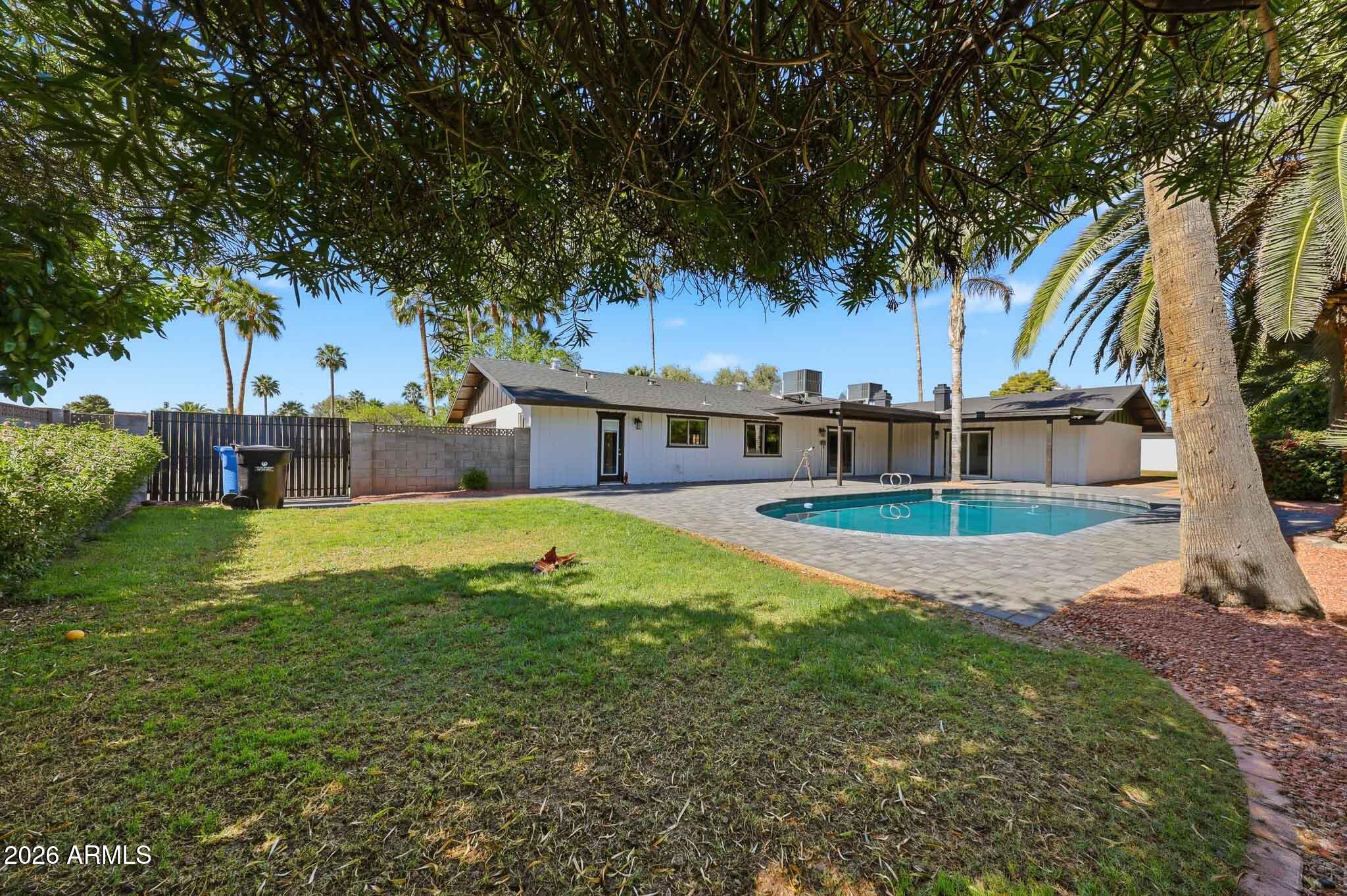 5610 E CHARTER OAK Road