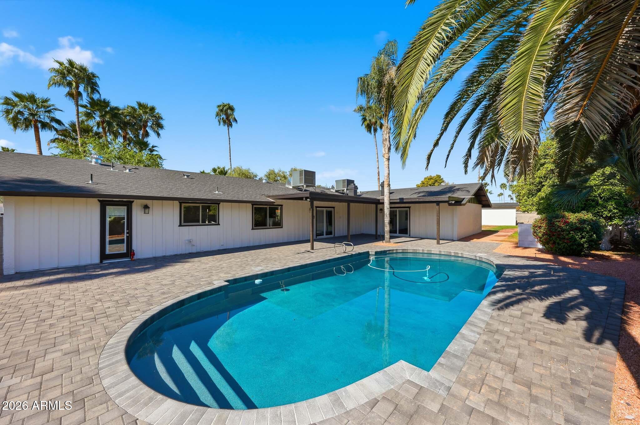 5610 E CHARTER OAK Road