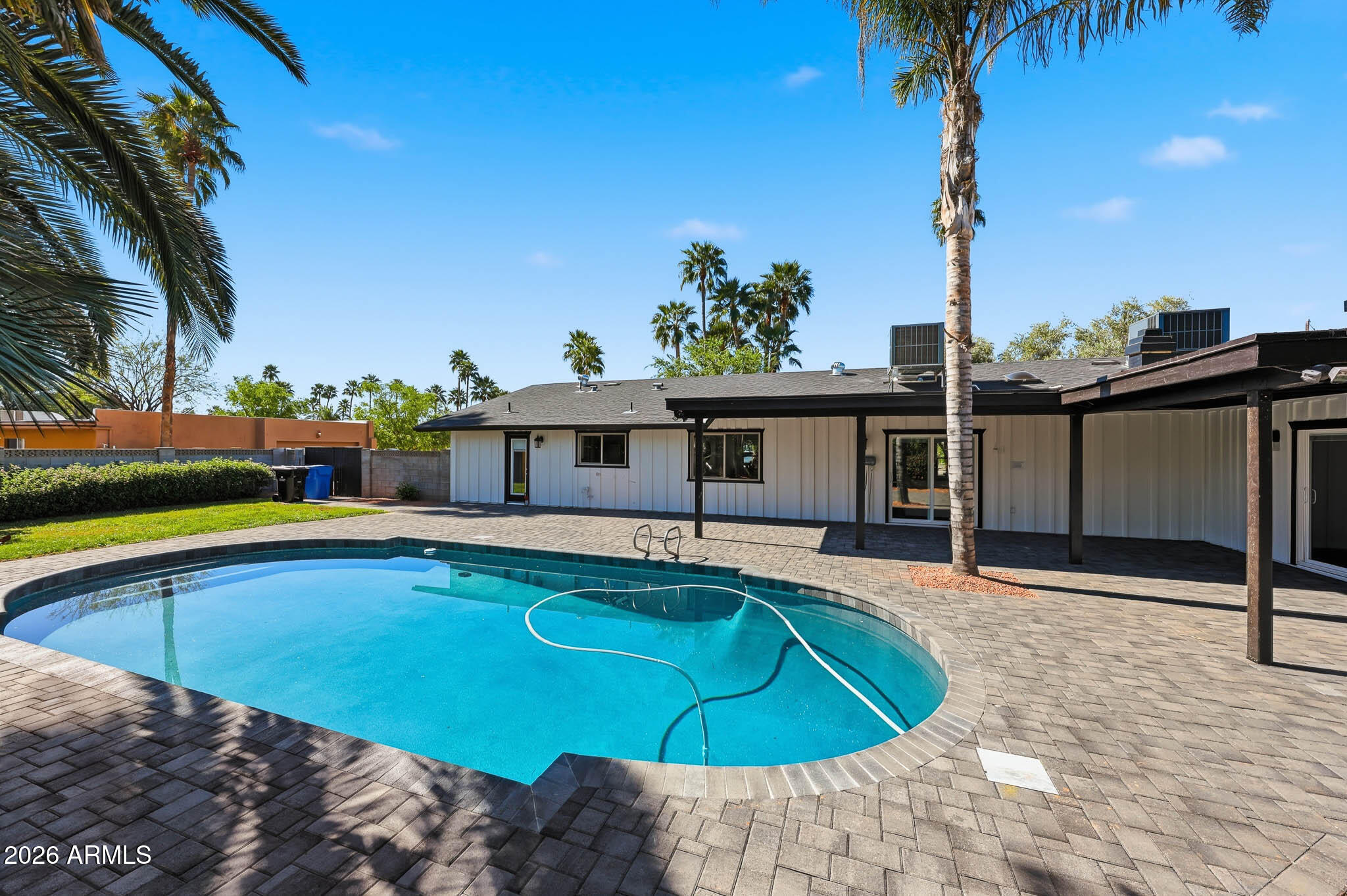 5610 E CHARTER OAK Road