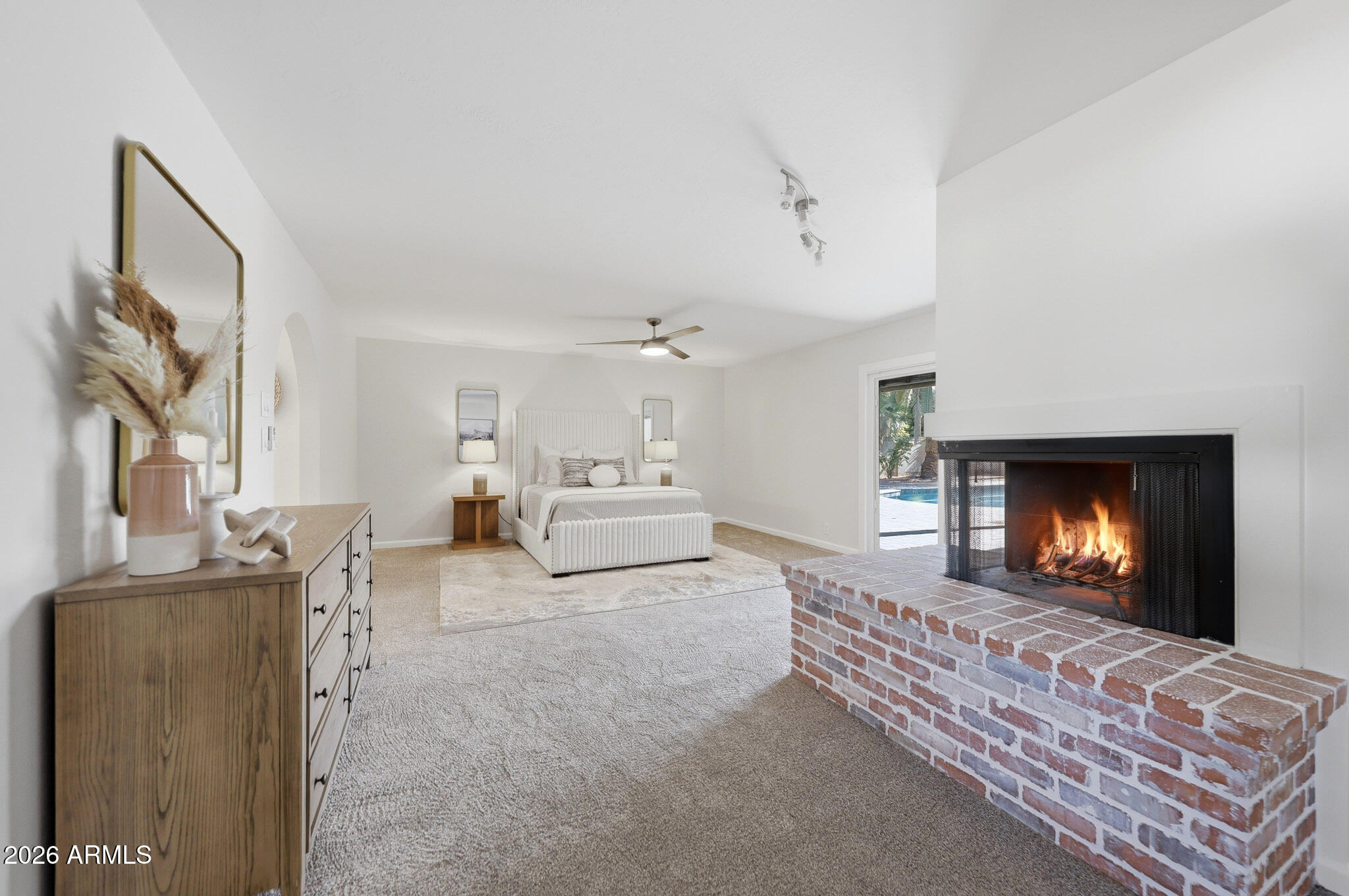 5610 E CHARTER OAK Road