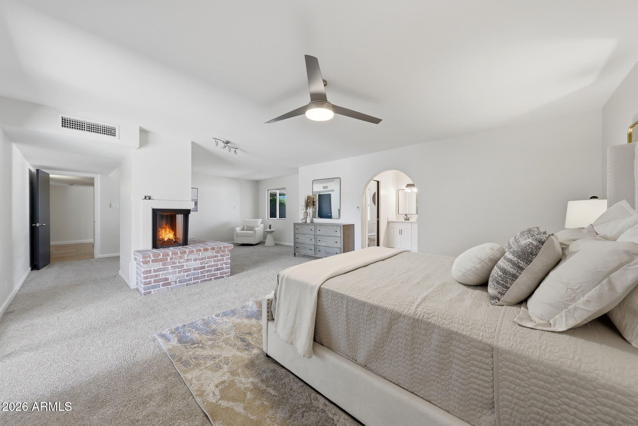 5610 E CHARTER OAK Road