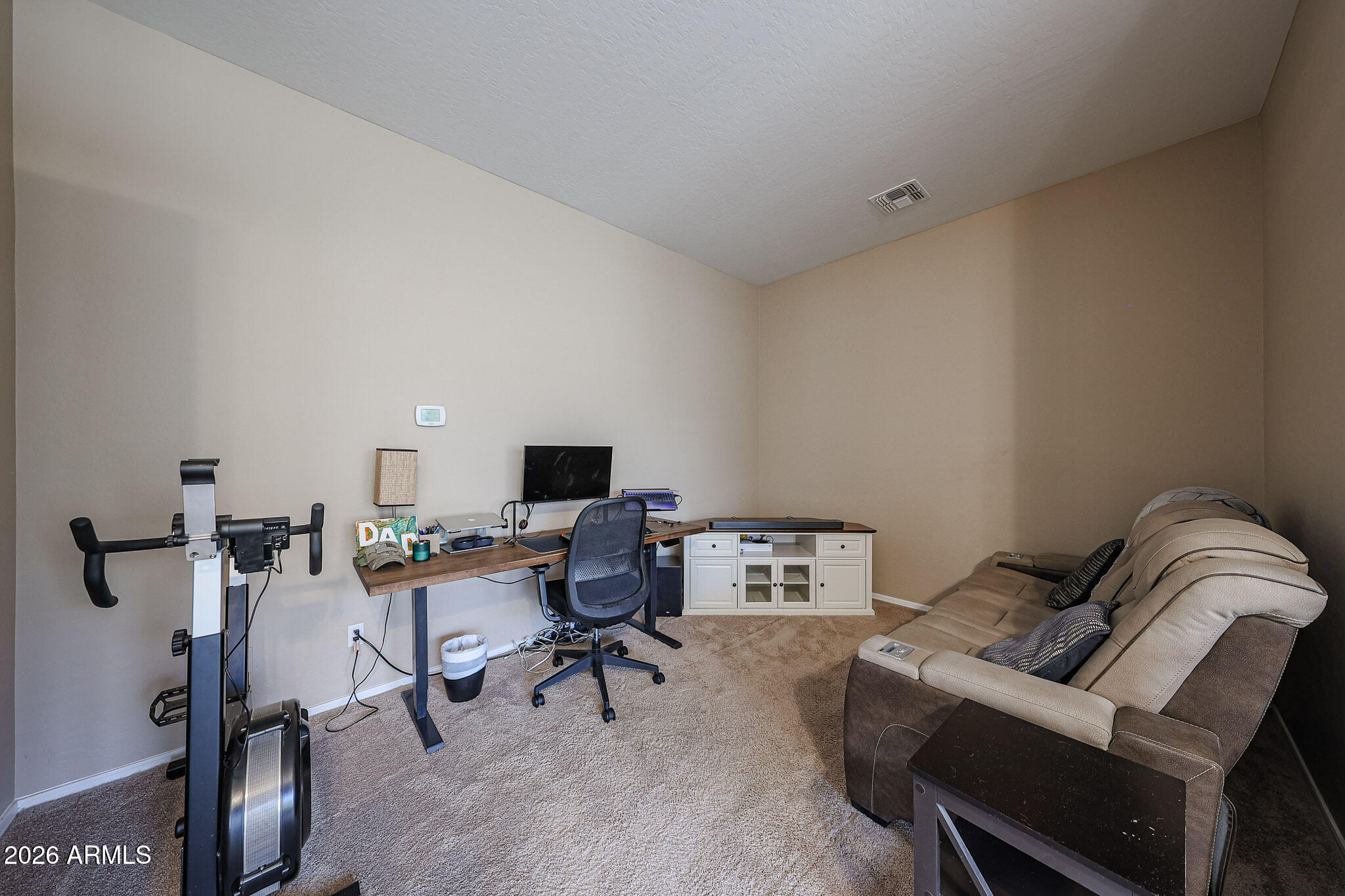 10465 E KNOWLES Avenue