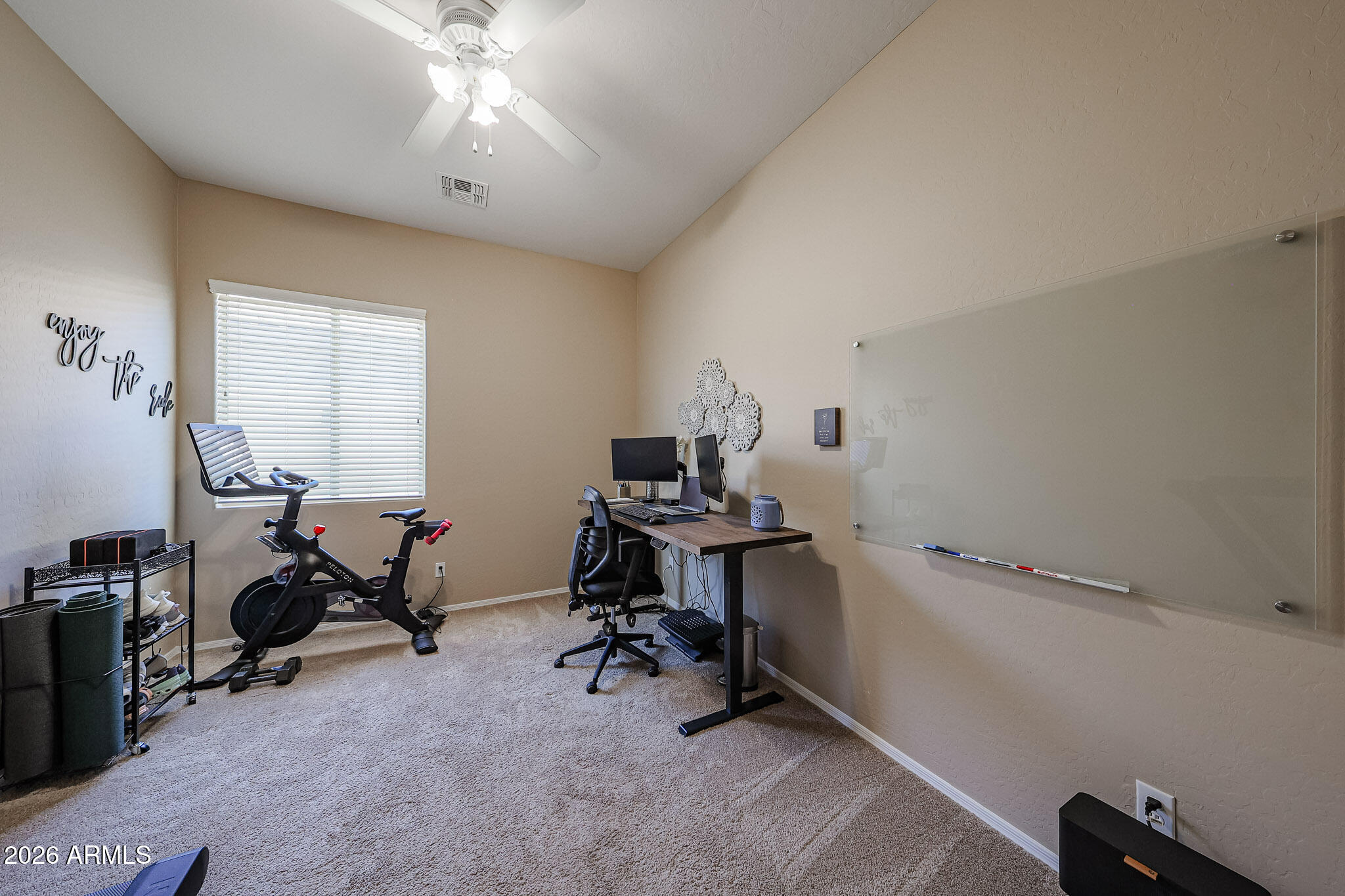 10465 E KNOWLES Avenue