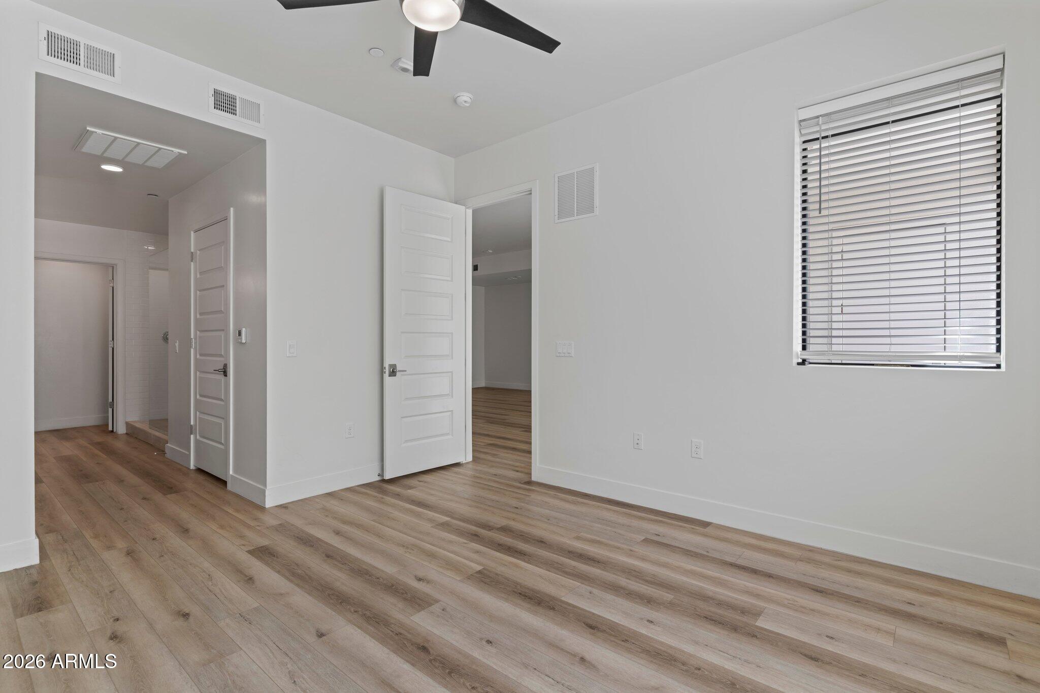 7300 E EARLL Drive 1018