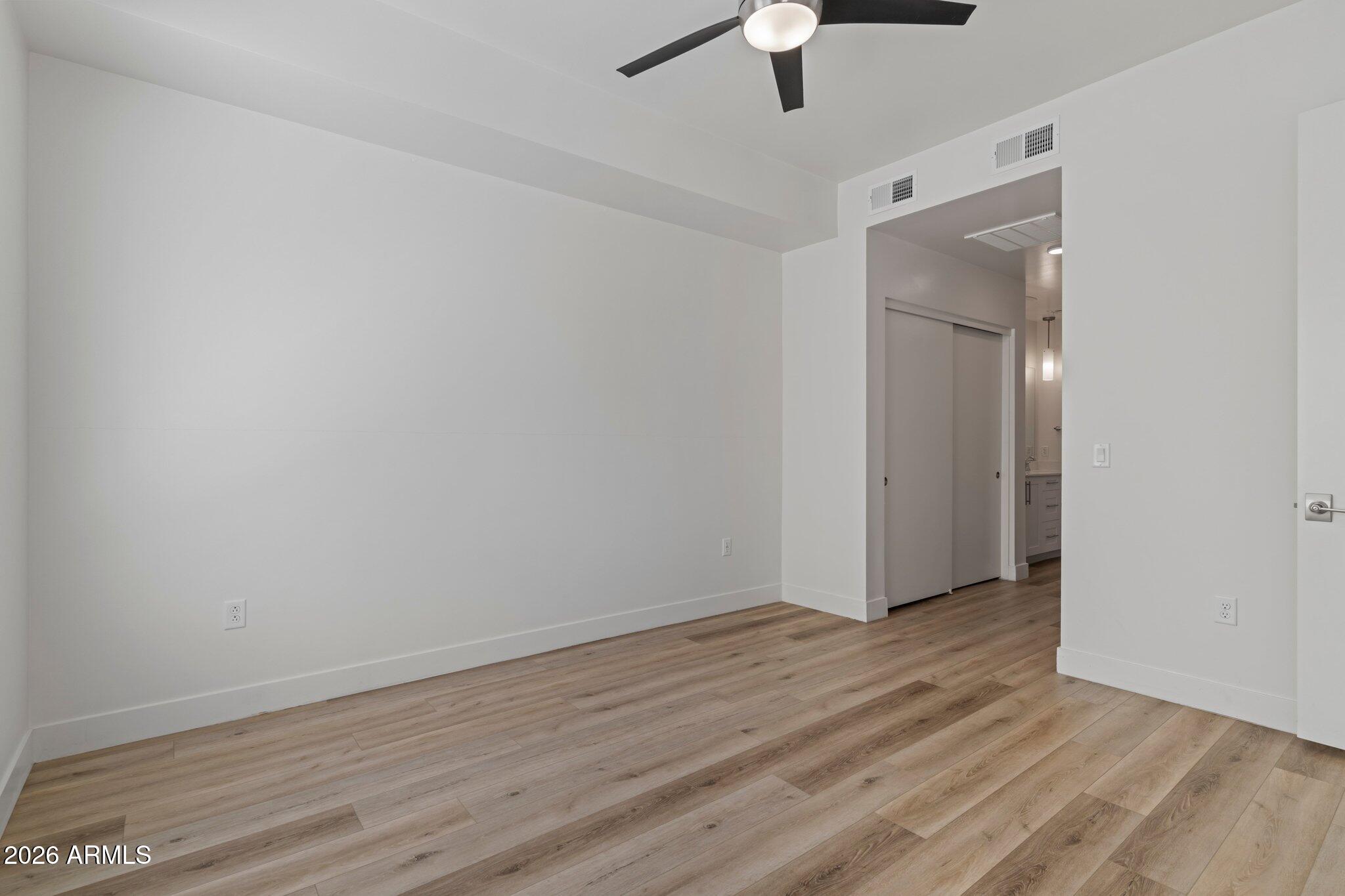 7300 E EARLL Drive 1018