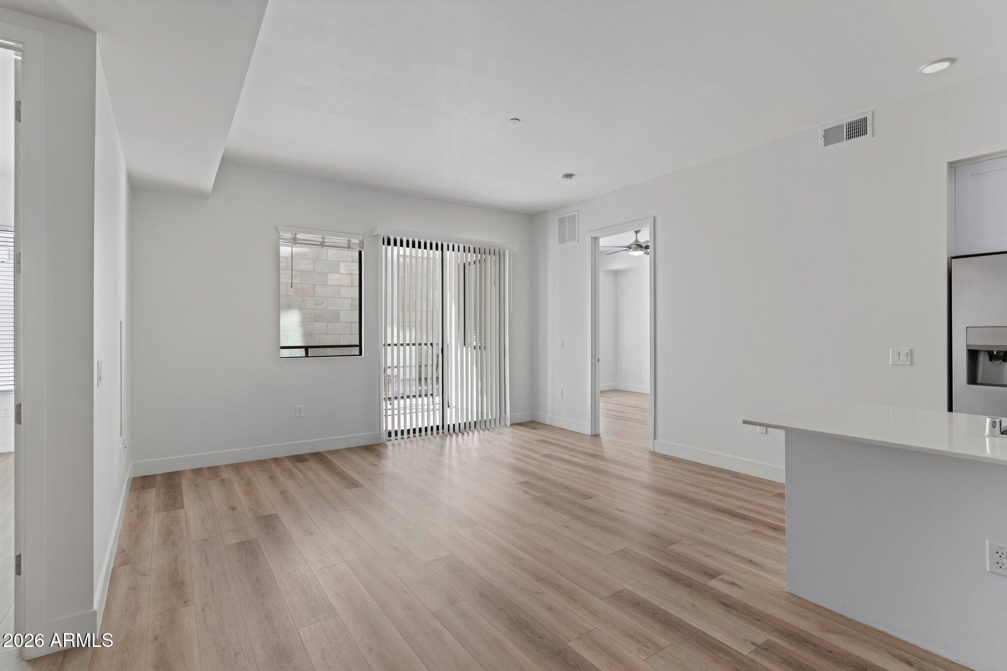 7300 E EARLL Drive 1018