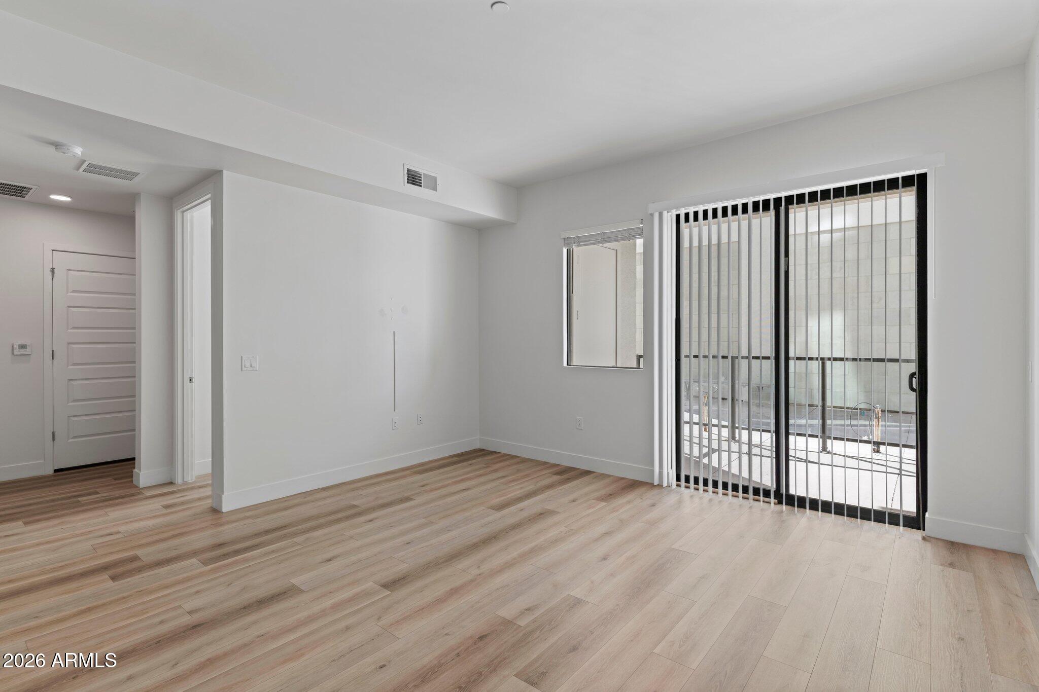 7300 E EARLL Drive 1018