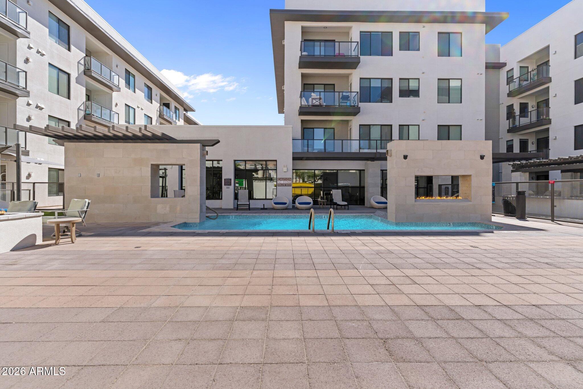 7300 E EARLL Drive 1018