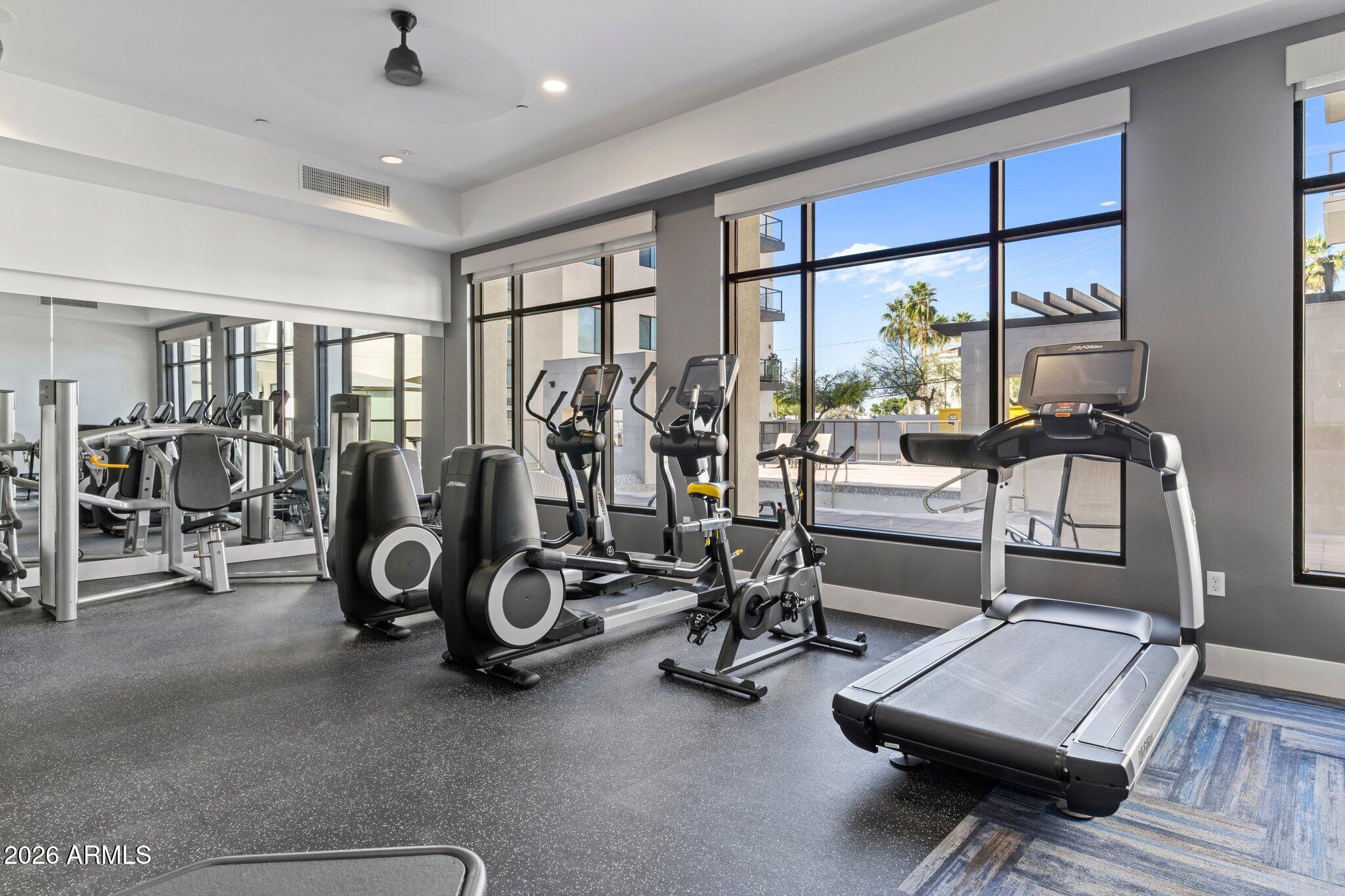 7300 E EARLL Drive 1018