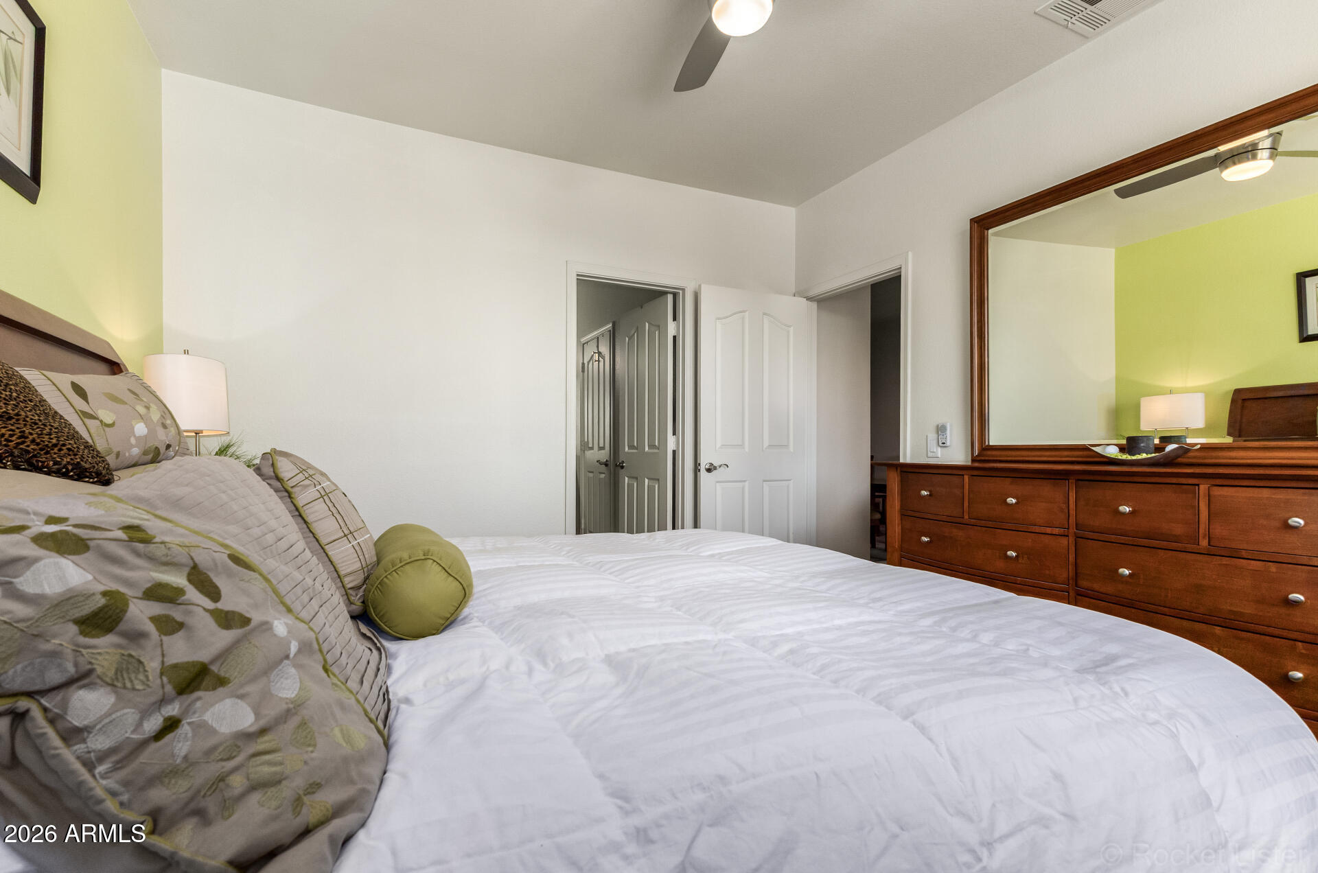 16013 S DESERT FOOTHILLS Parkway 2031