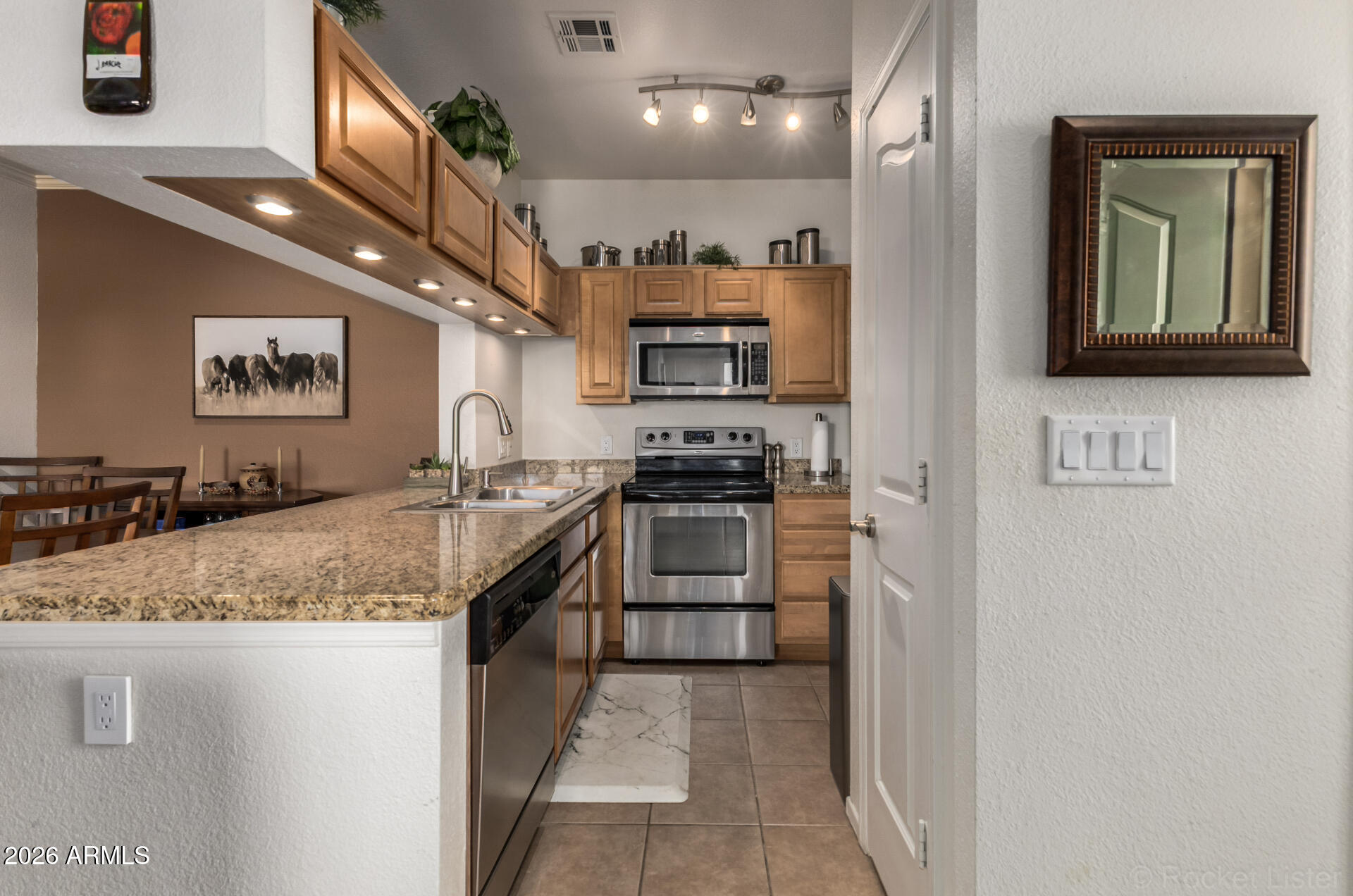 16013 S DESERT FOOTHILLS Parkway 2031