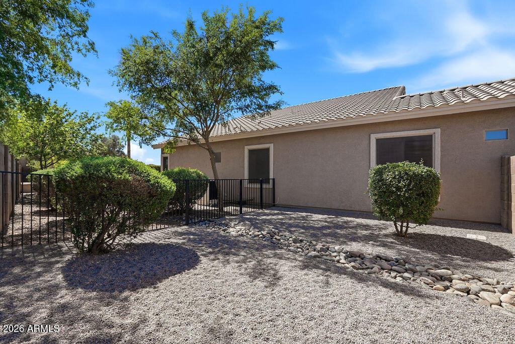 6738 S RACHAEL Way