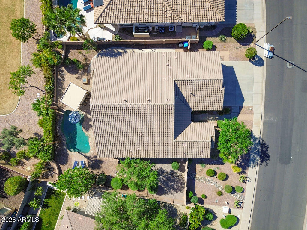 6738 S RACHAEL Way