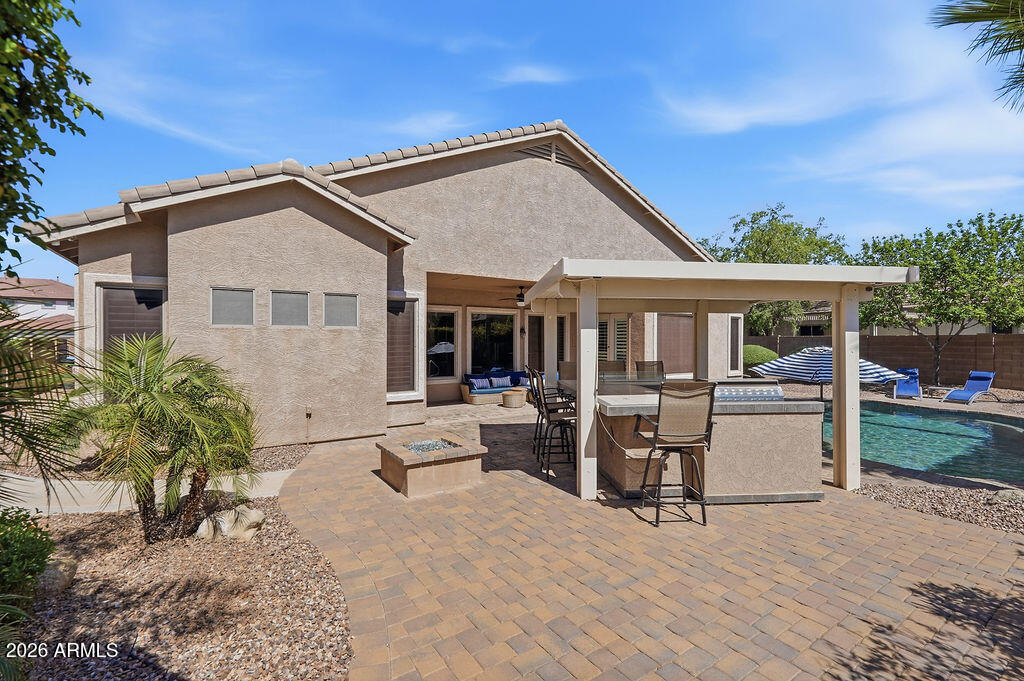 6738 S RACHAEL Way