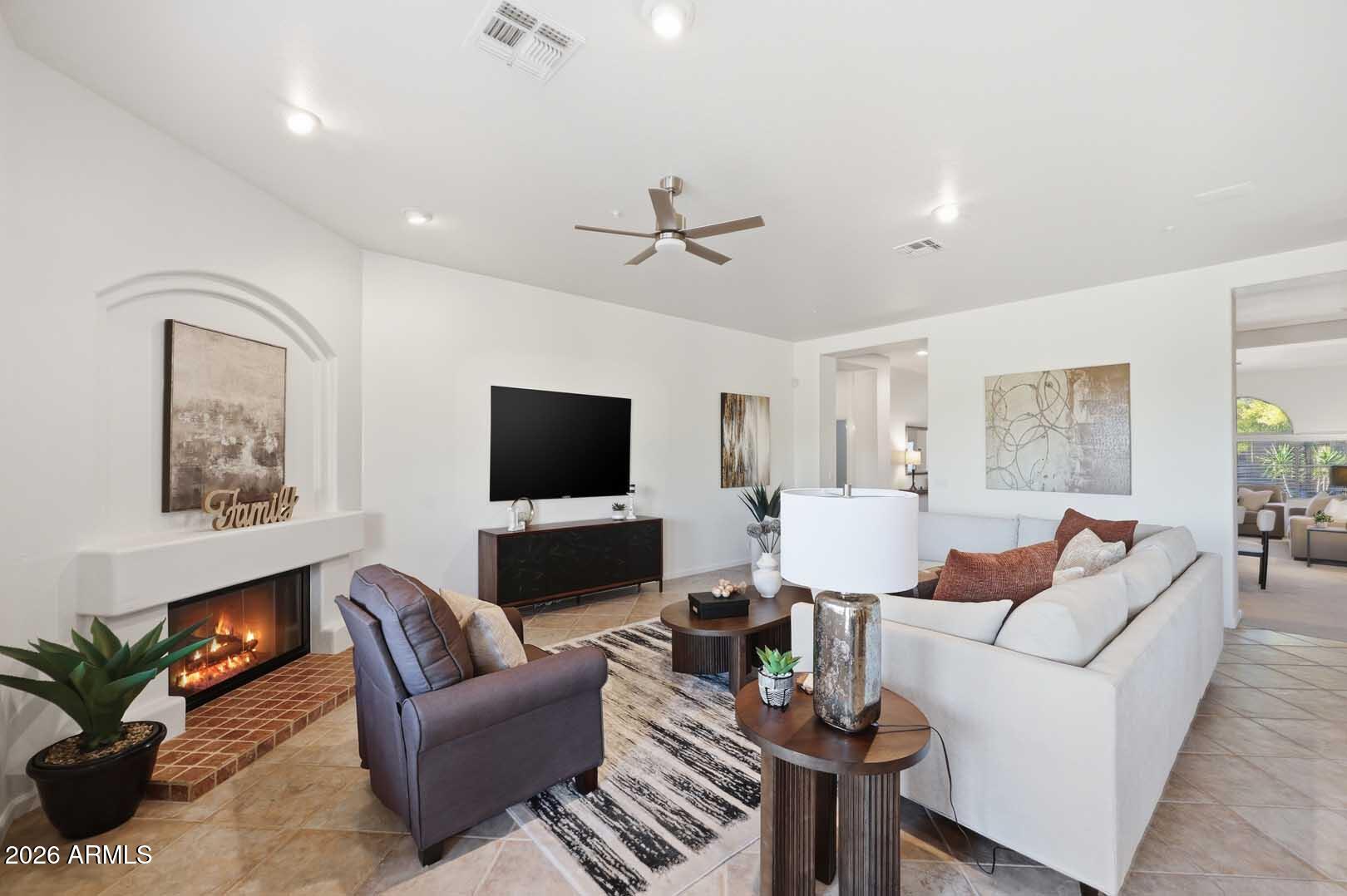 10679 E RAINTREE Drive