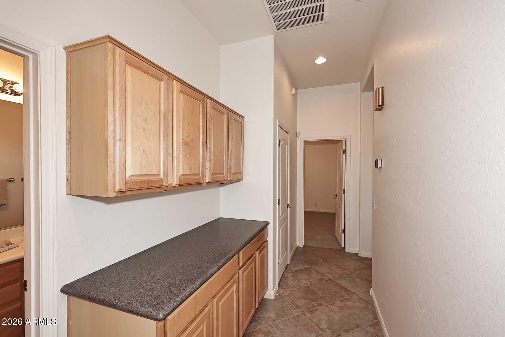 10679 E RAINTREE Drive