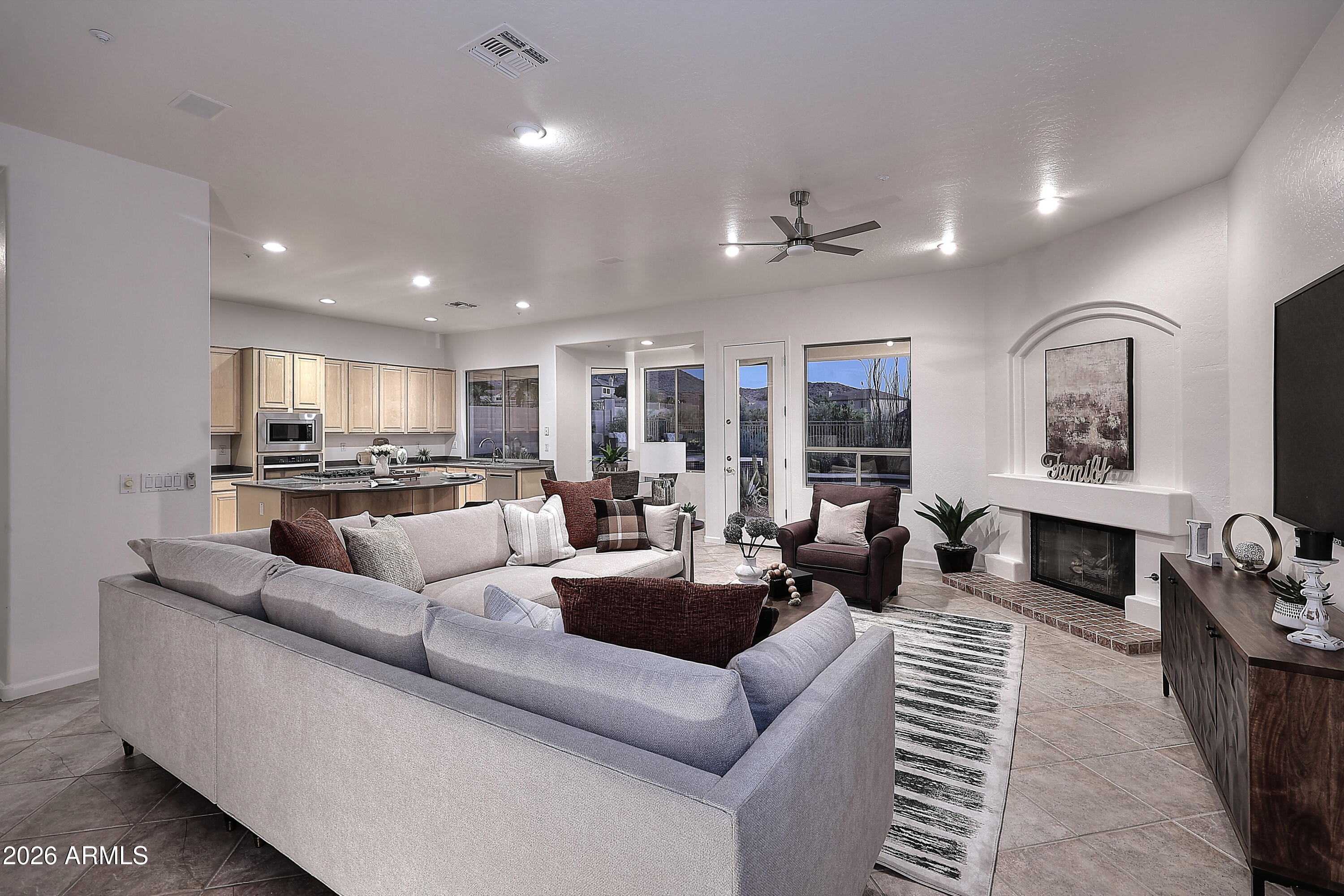 10679 E RAINTREE Drive