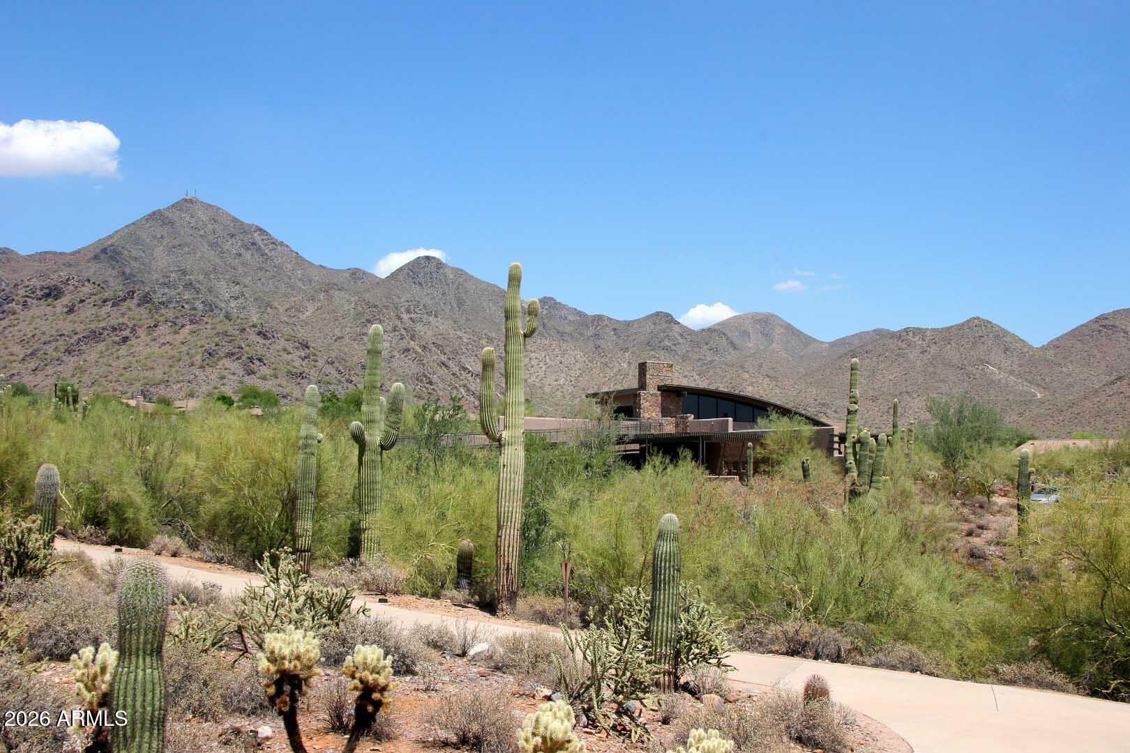 10679 E RAINTREE Drive