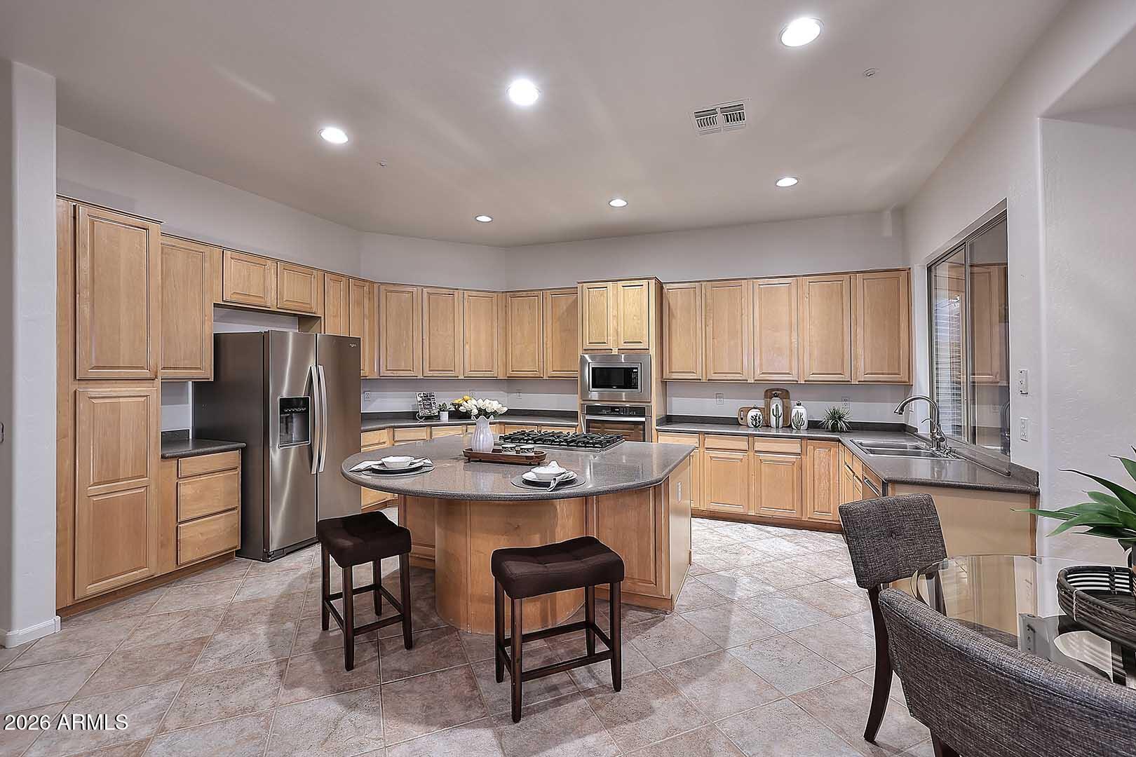 10679 E RAINTREE Drive