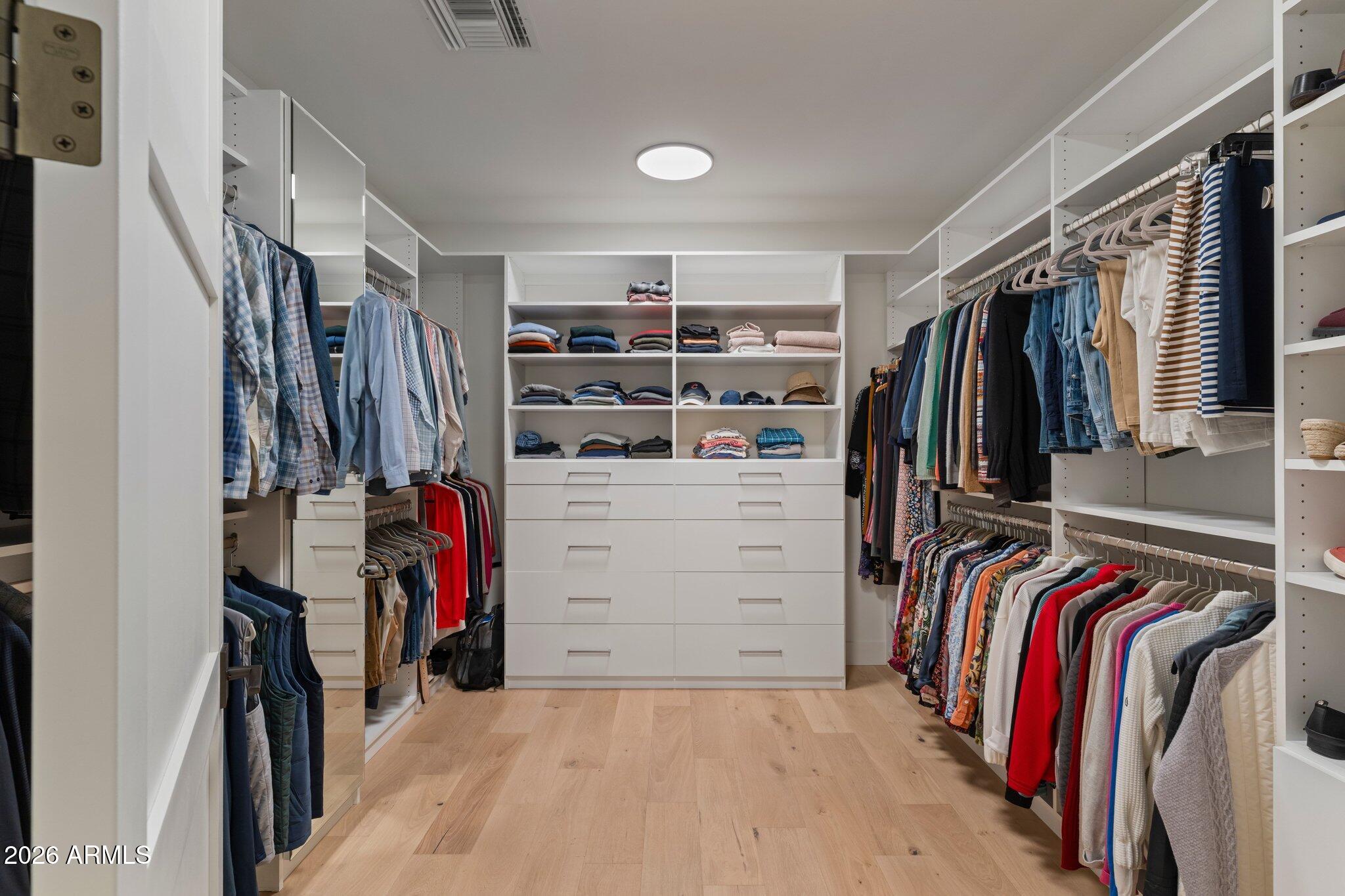 5000 N CAMELBACK RIDGE Drive 208