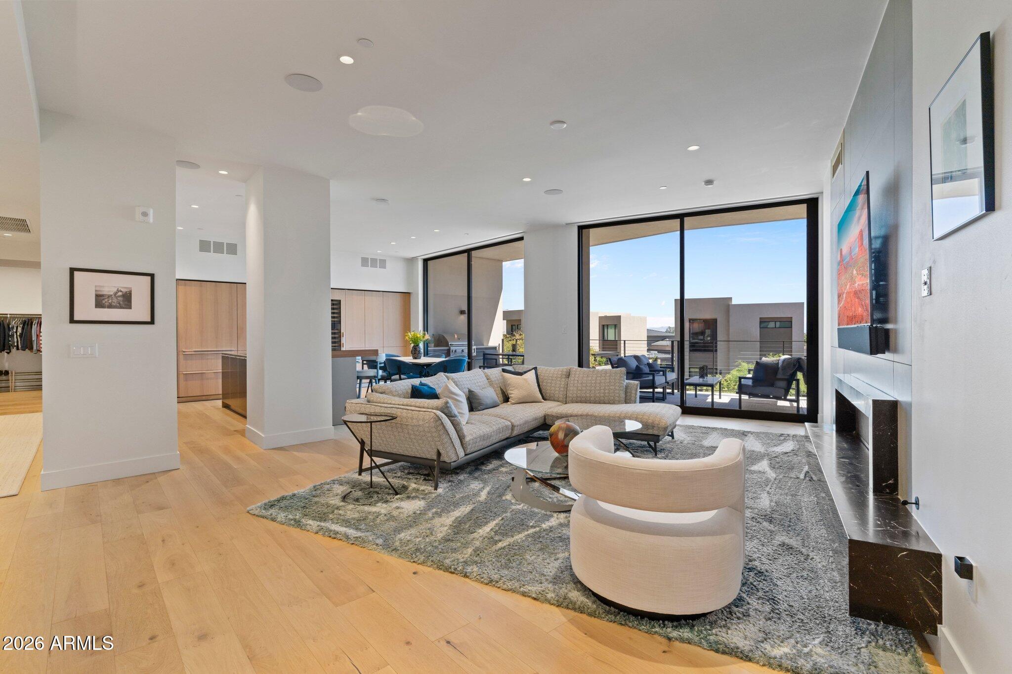 5000 N CAMELBACK RIDGE Drive 208