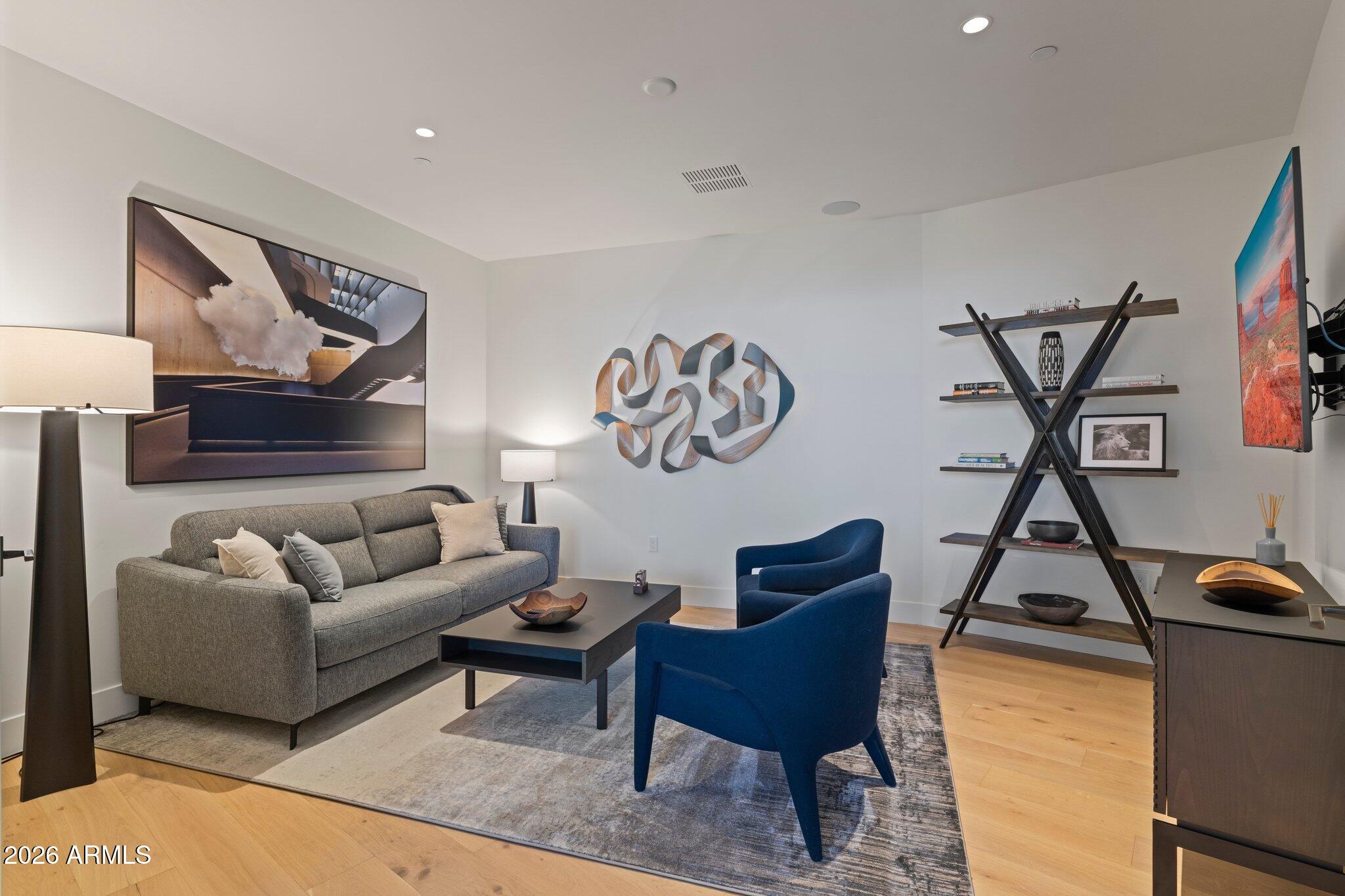 5000 N CAMELBACK RIDGE Drive 208