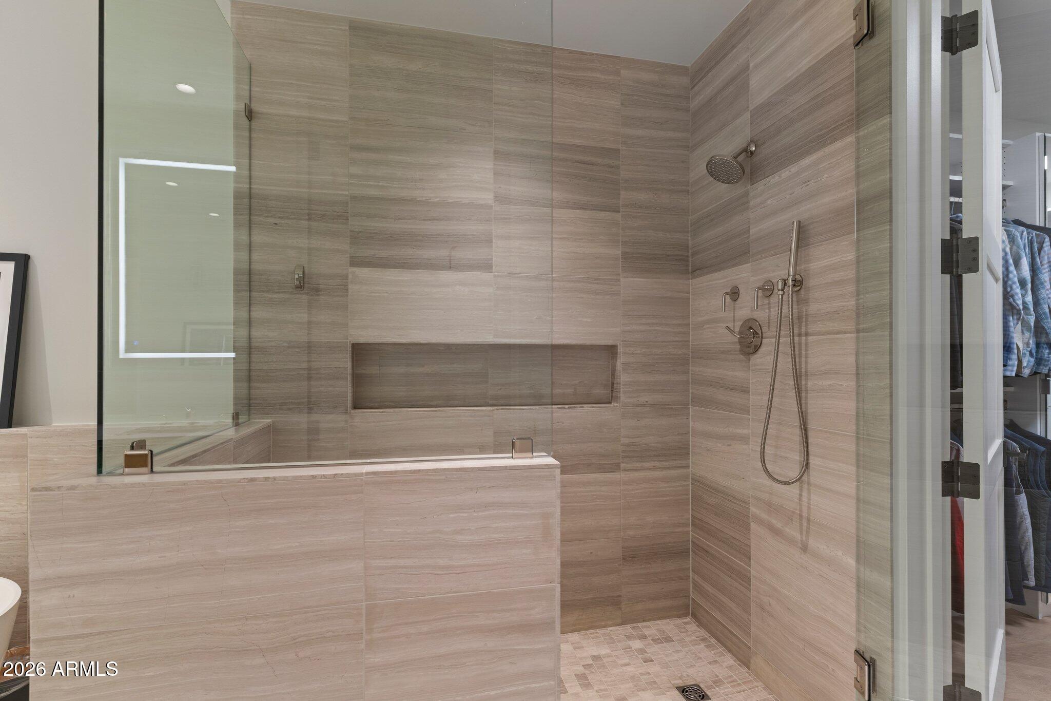 5000 N CAMELBACK RIDGE Drive 208