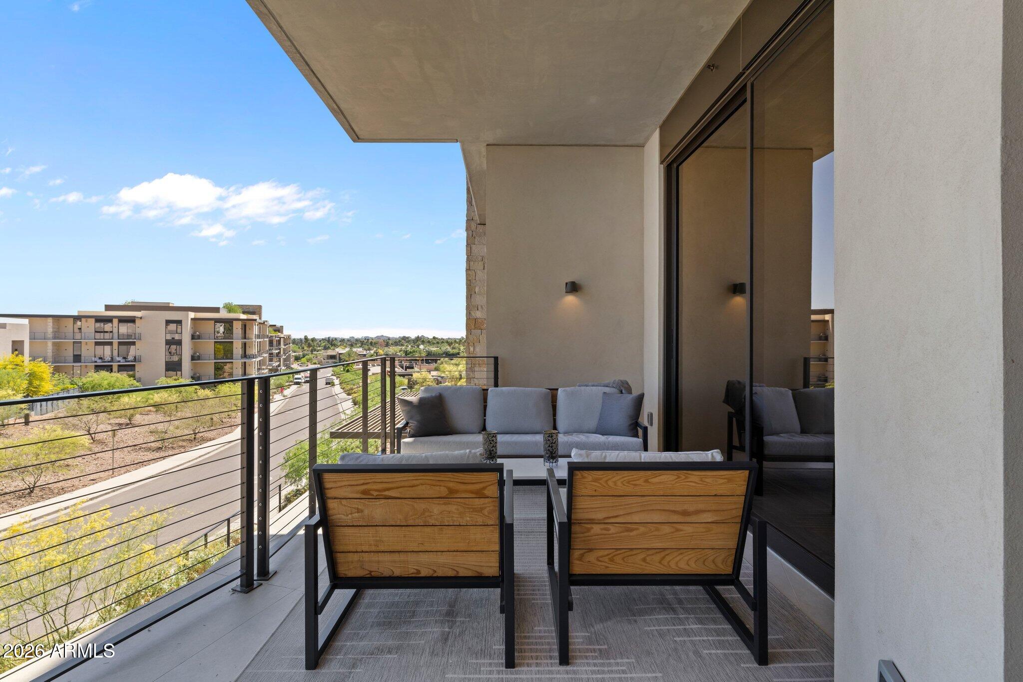 5000 N CAMELBACK RIDGE Drive 208