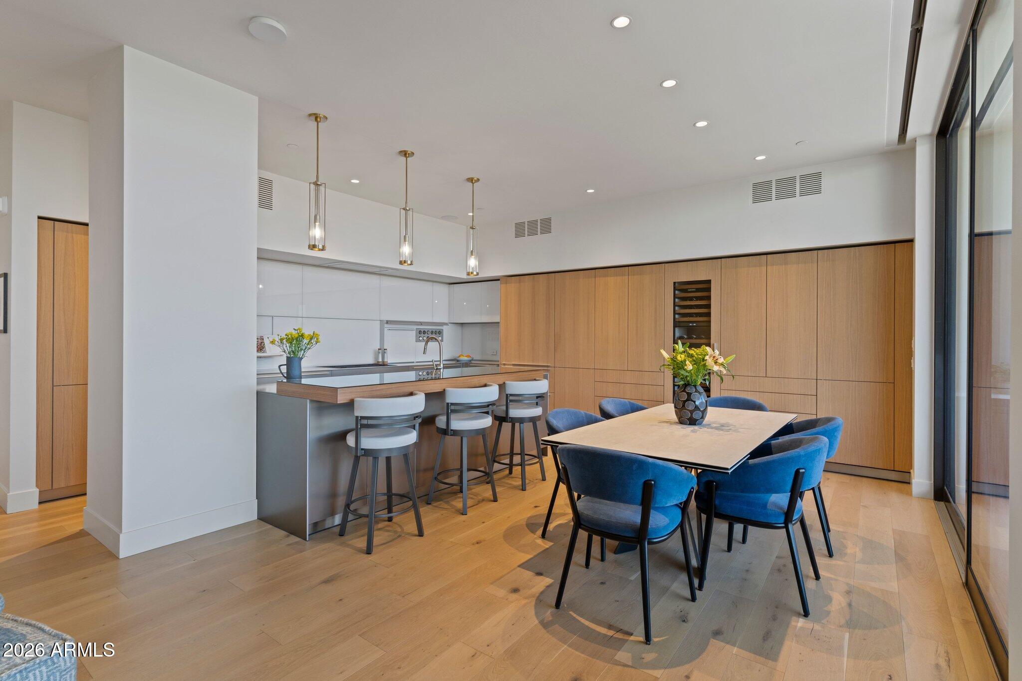 5000 N CAMELBACK RIDGE Drive 208