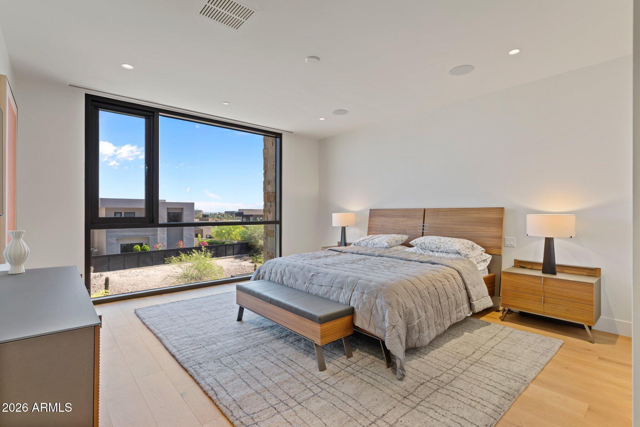 5000 N CAMELBACK RIDGE Drive 208