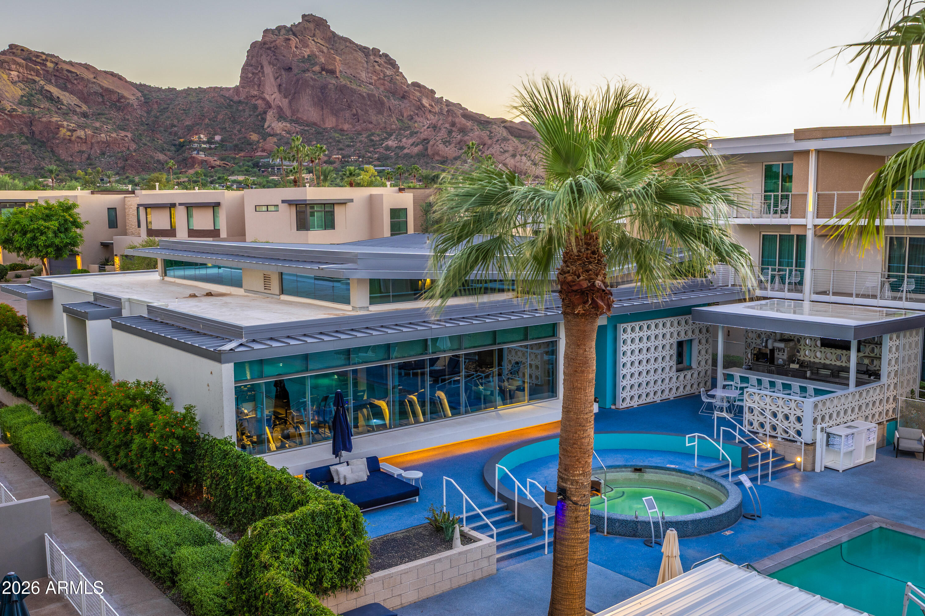 5455 E LINCOLN Drive 1014