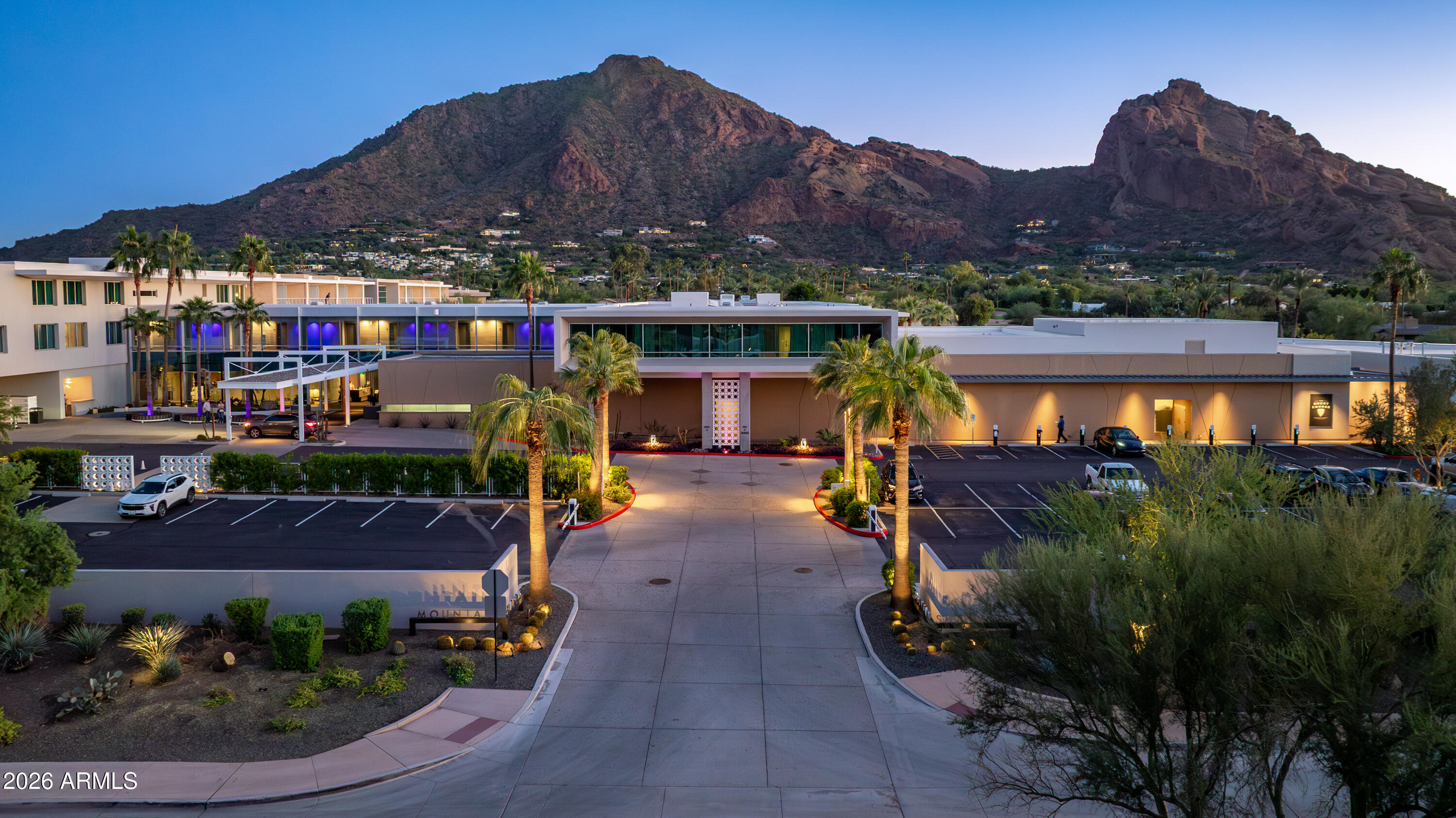 5455 E LINCOLN Drive 1014